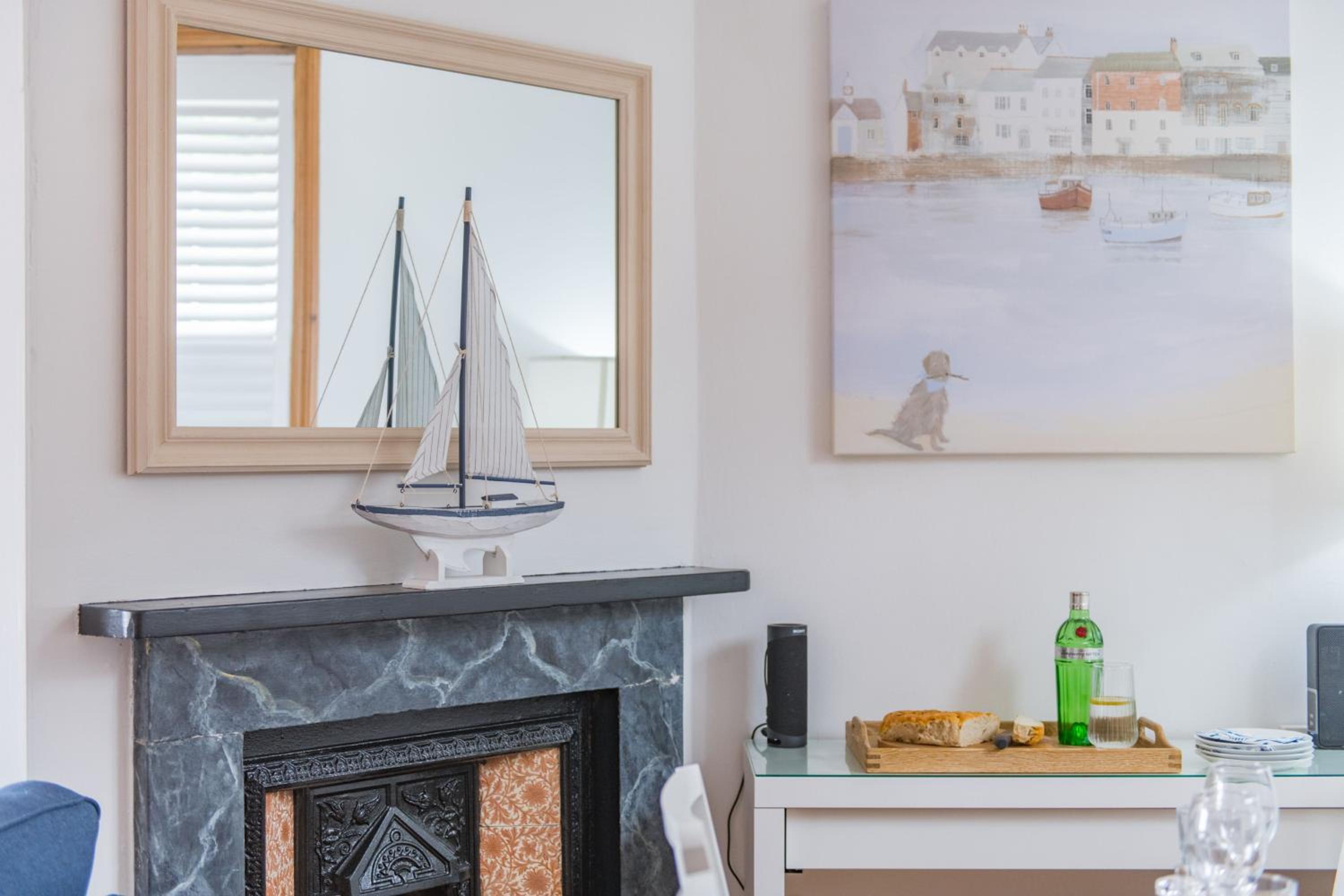 Sea Spray Cottage by Bloom Stays