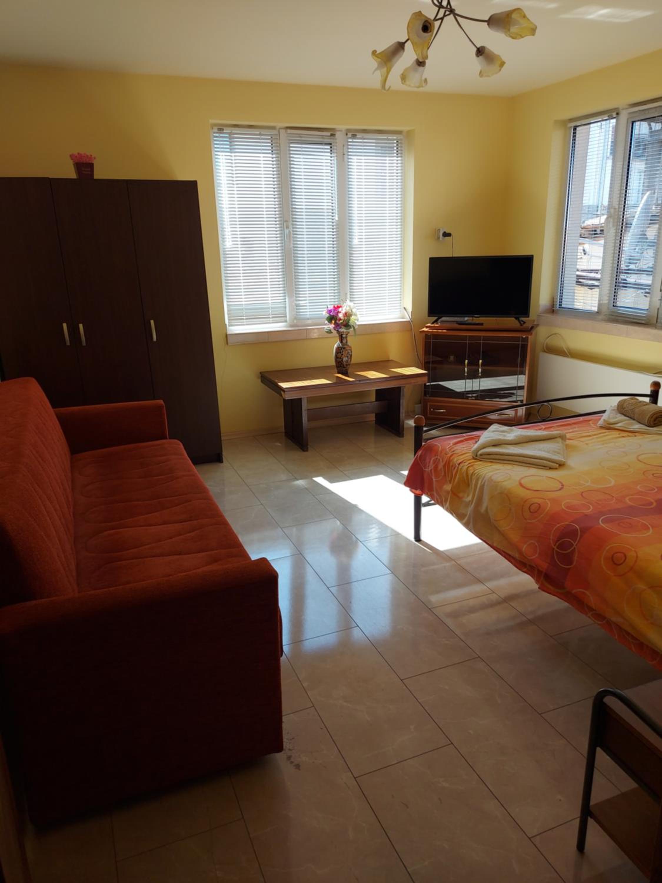 Viktoria House