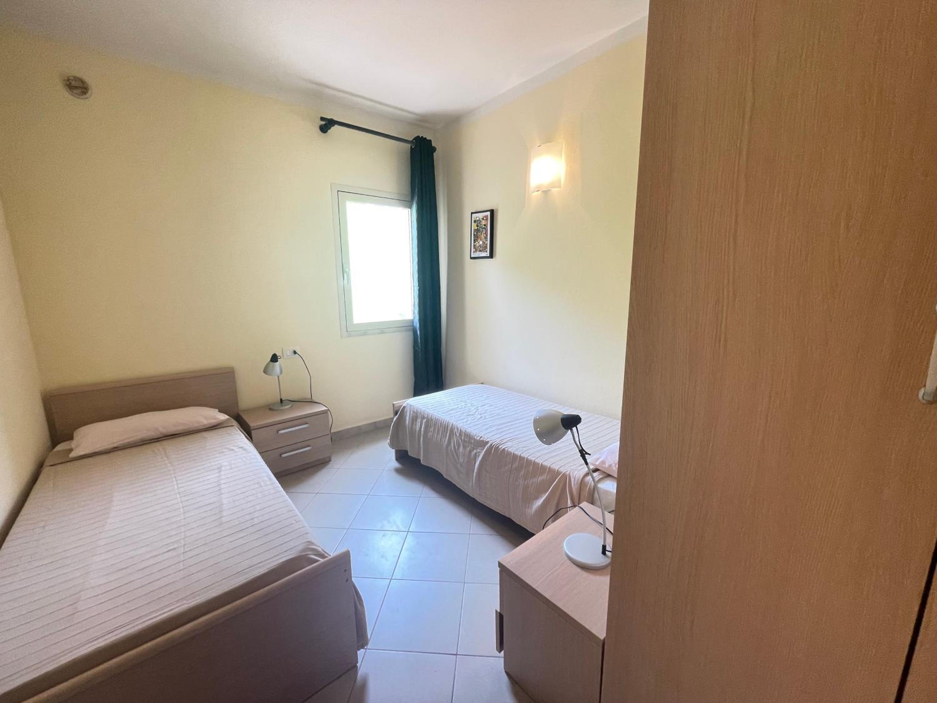 Moradias C12 nice apartment in a residence with pool and security