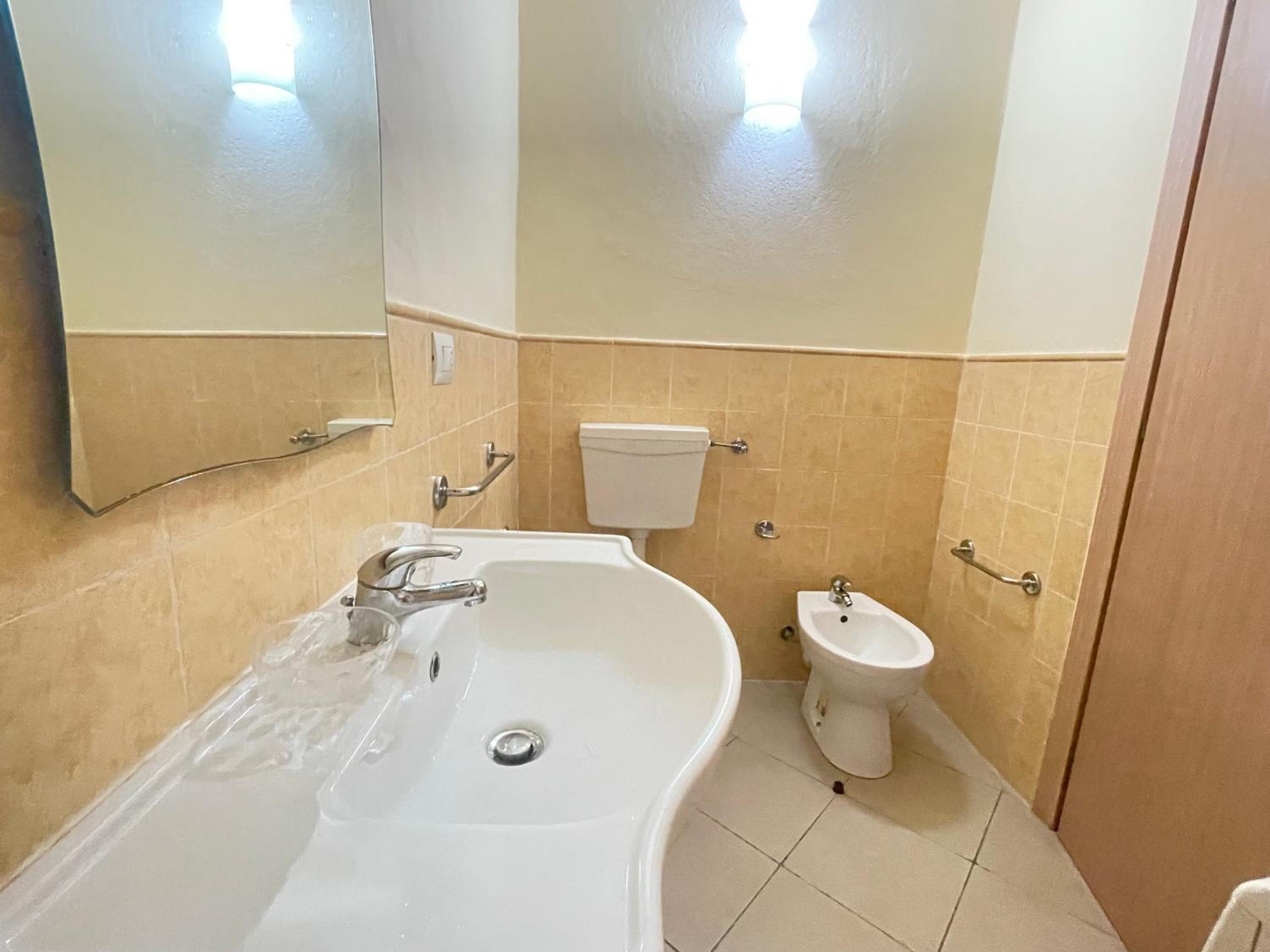 Moradias C12 nice apartment in a residence with pool and security