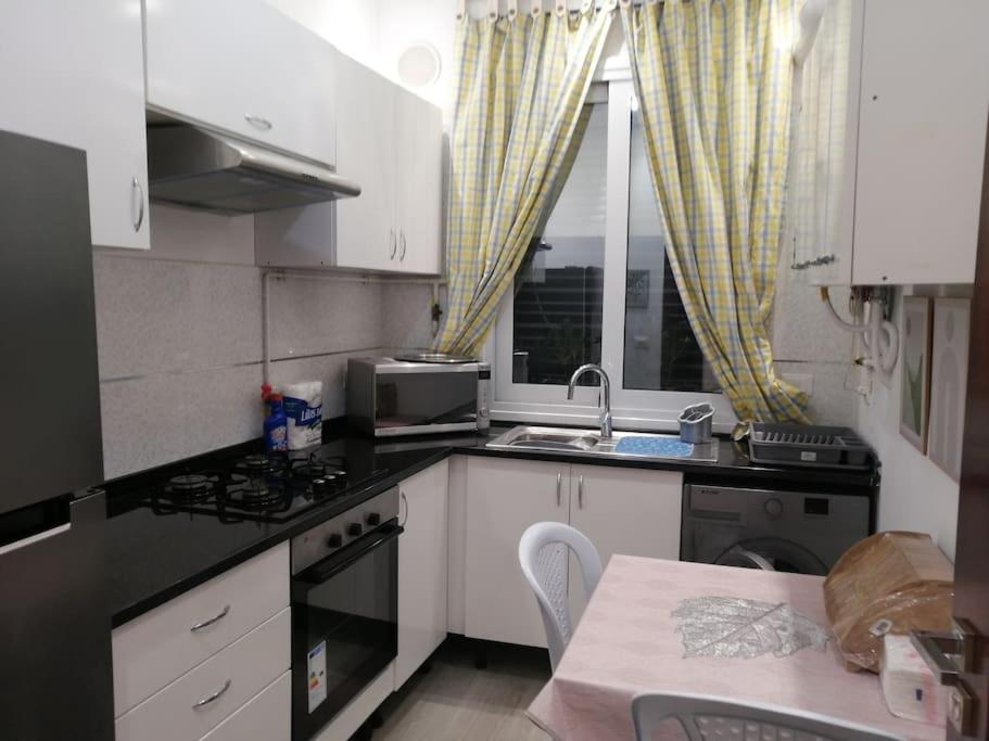 Joli appartement coquet view 3
