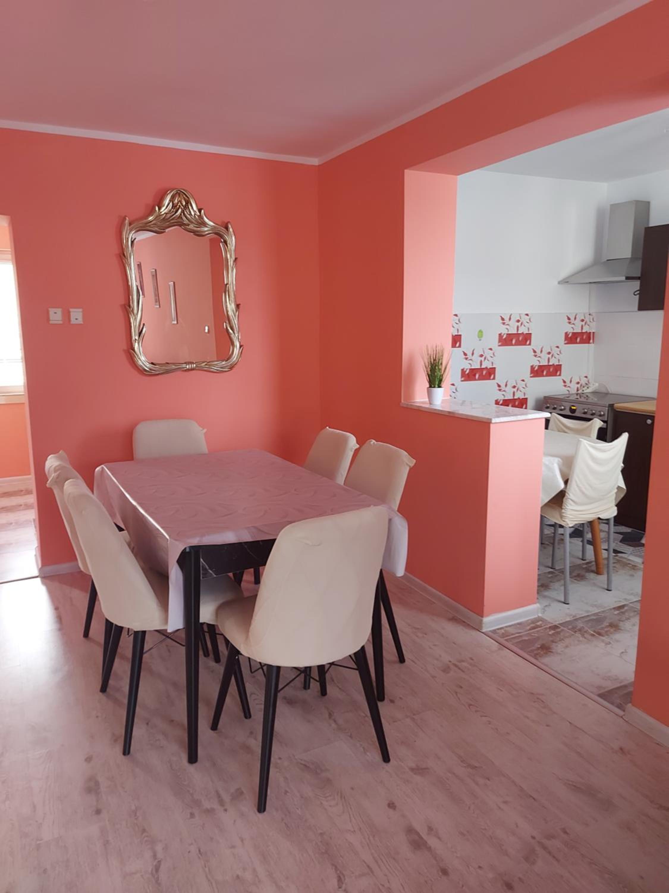 Viktoria House