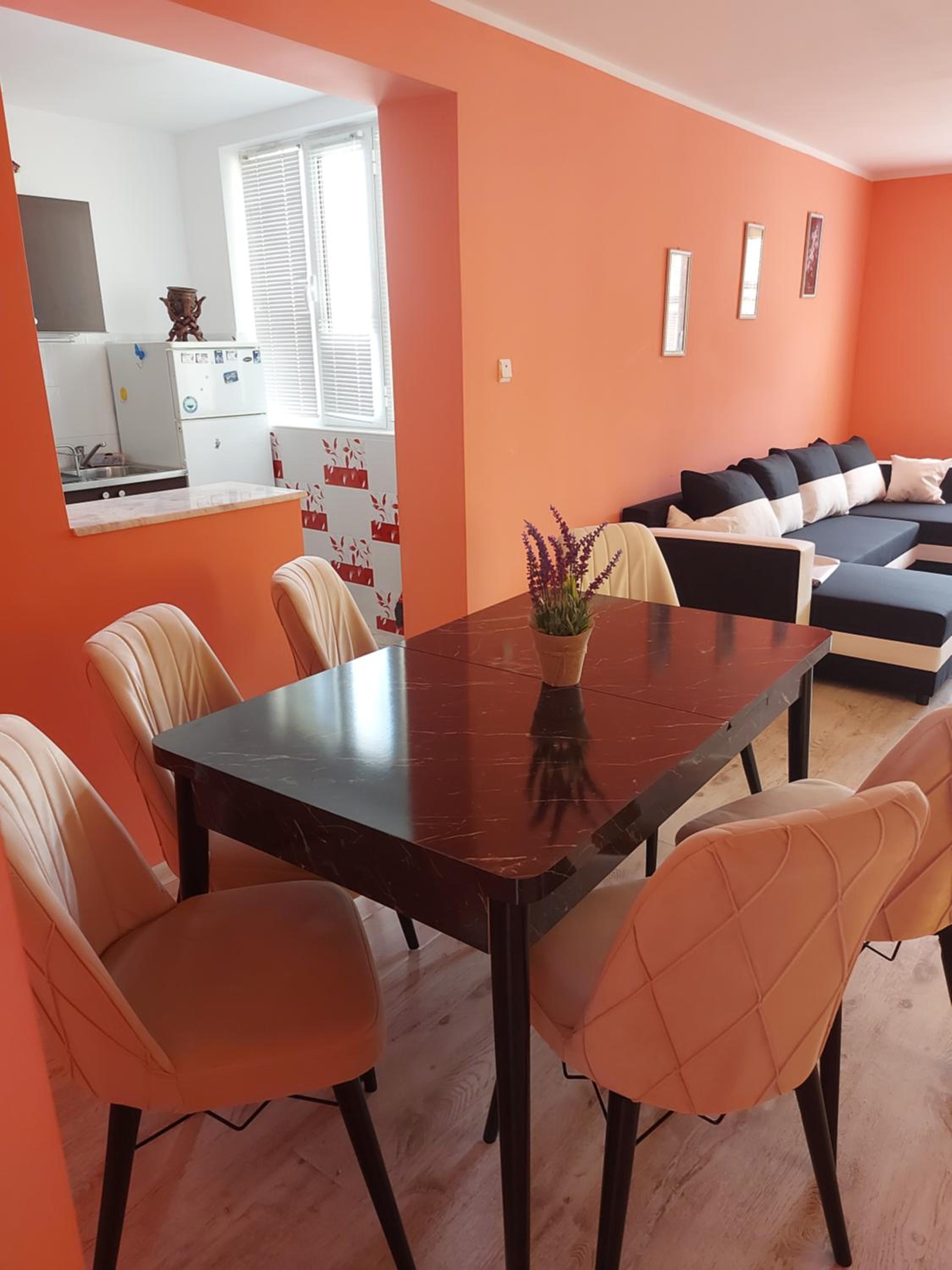Viktoria House