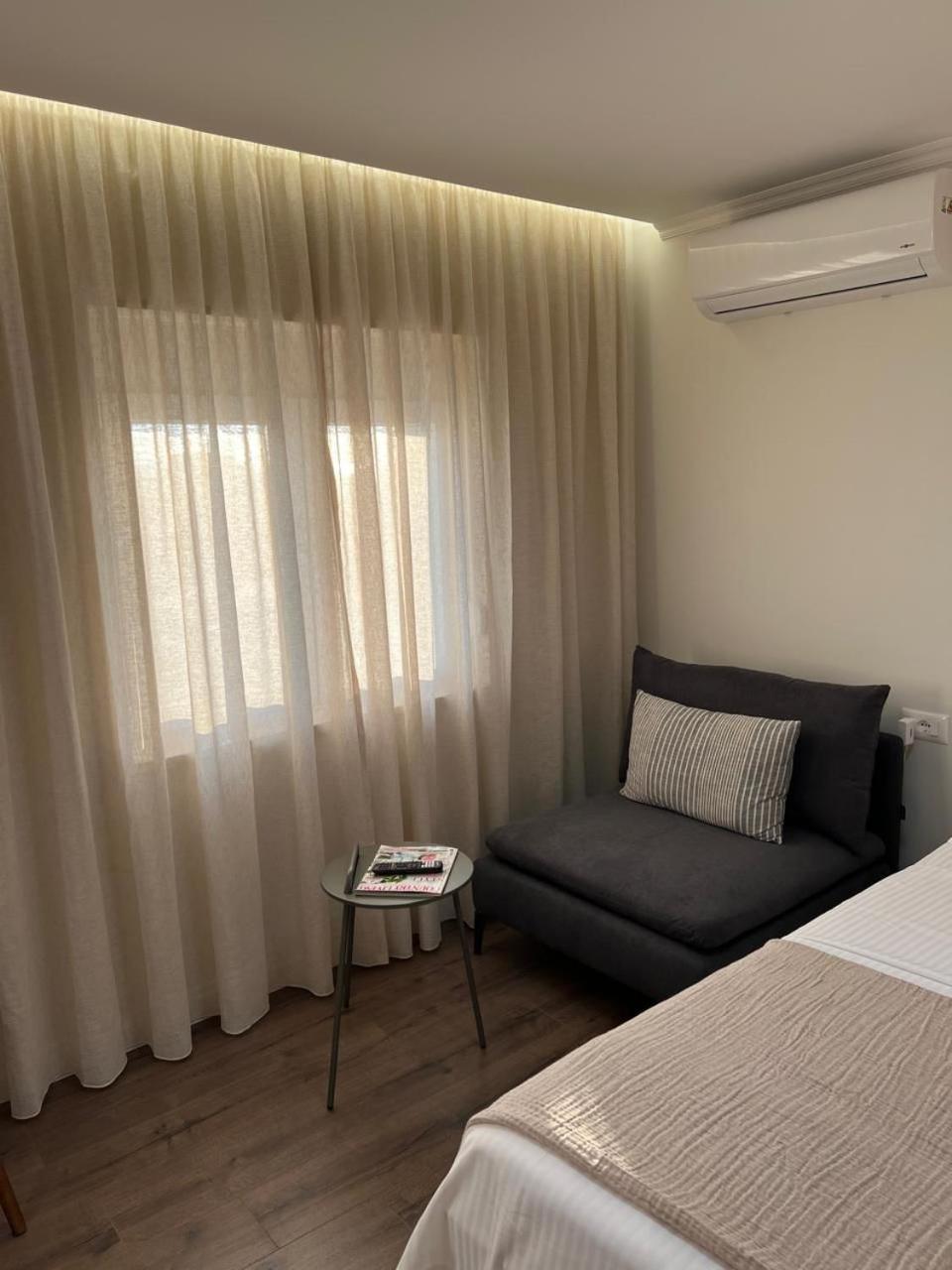 Anna's Blloku Apartment