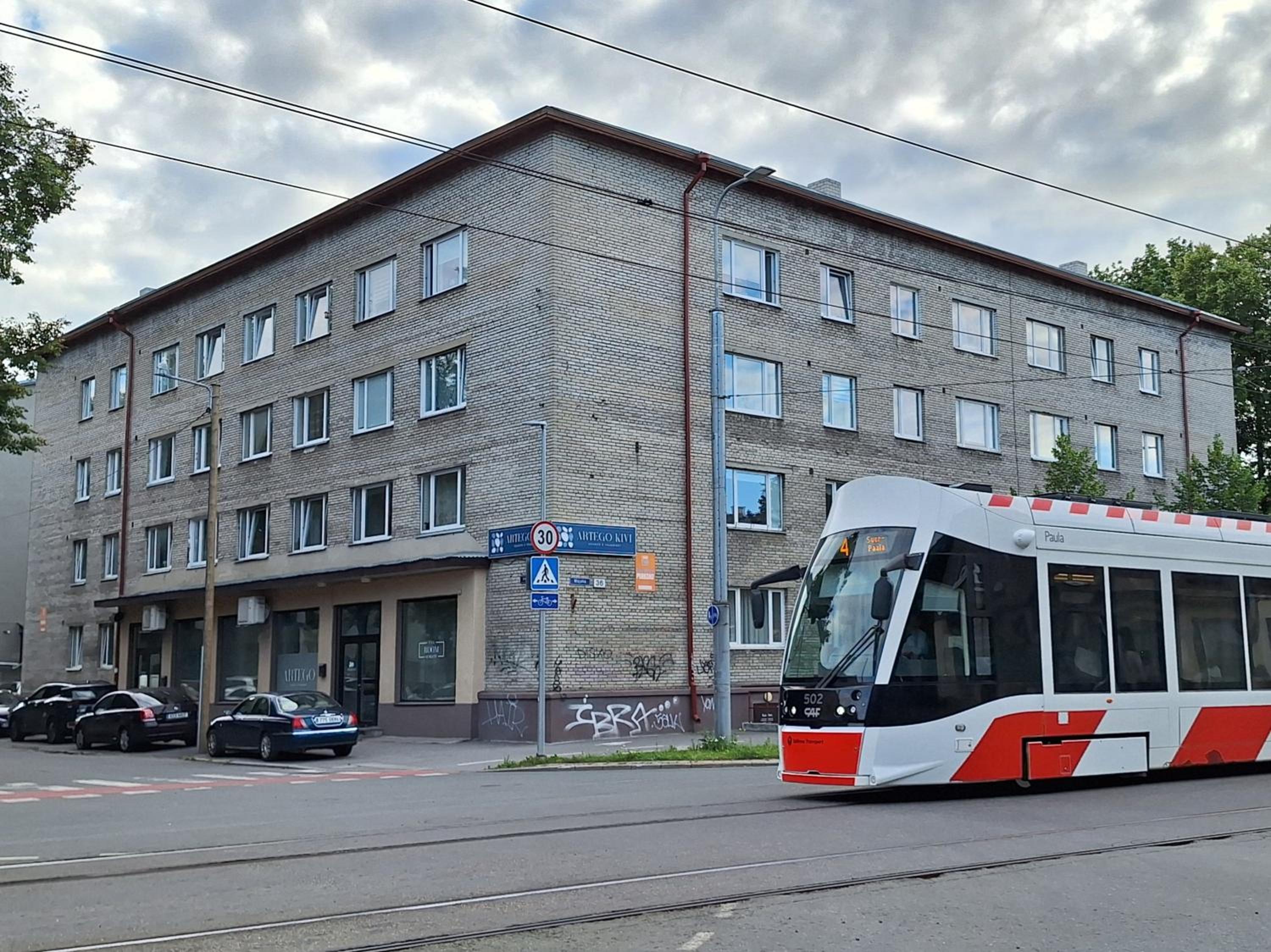 Photo 34