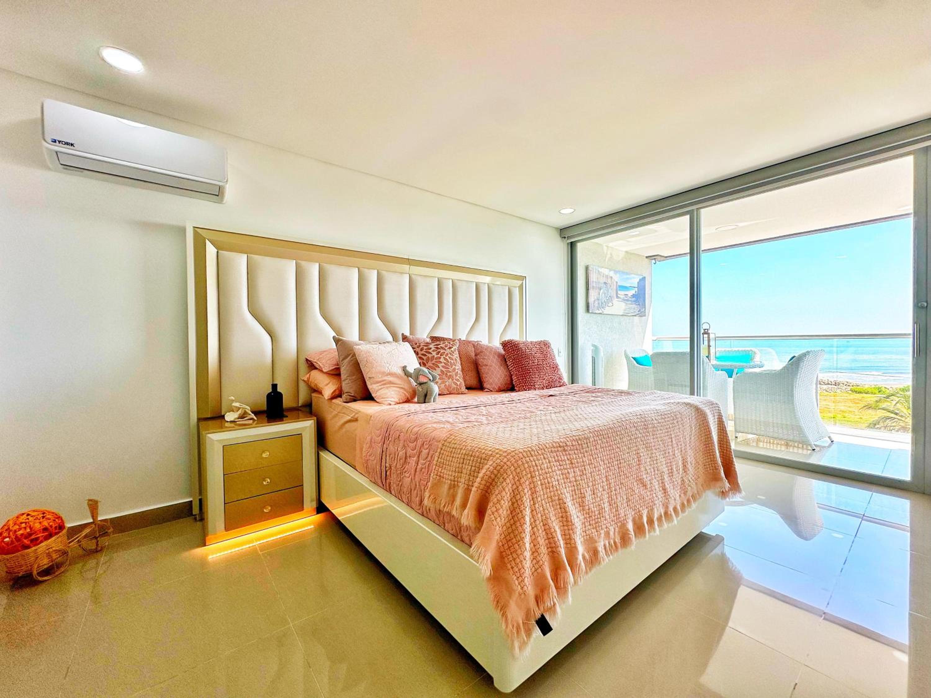 Ocean View-Valentino! By Airport!