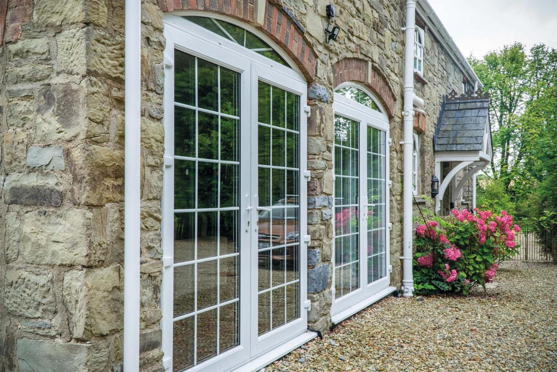 The Carthouse - 1 Bedroom Cottage - Princes Gate view 2