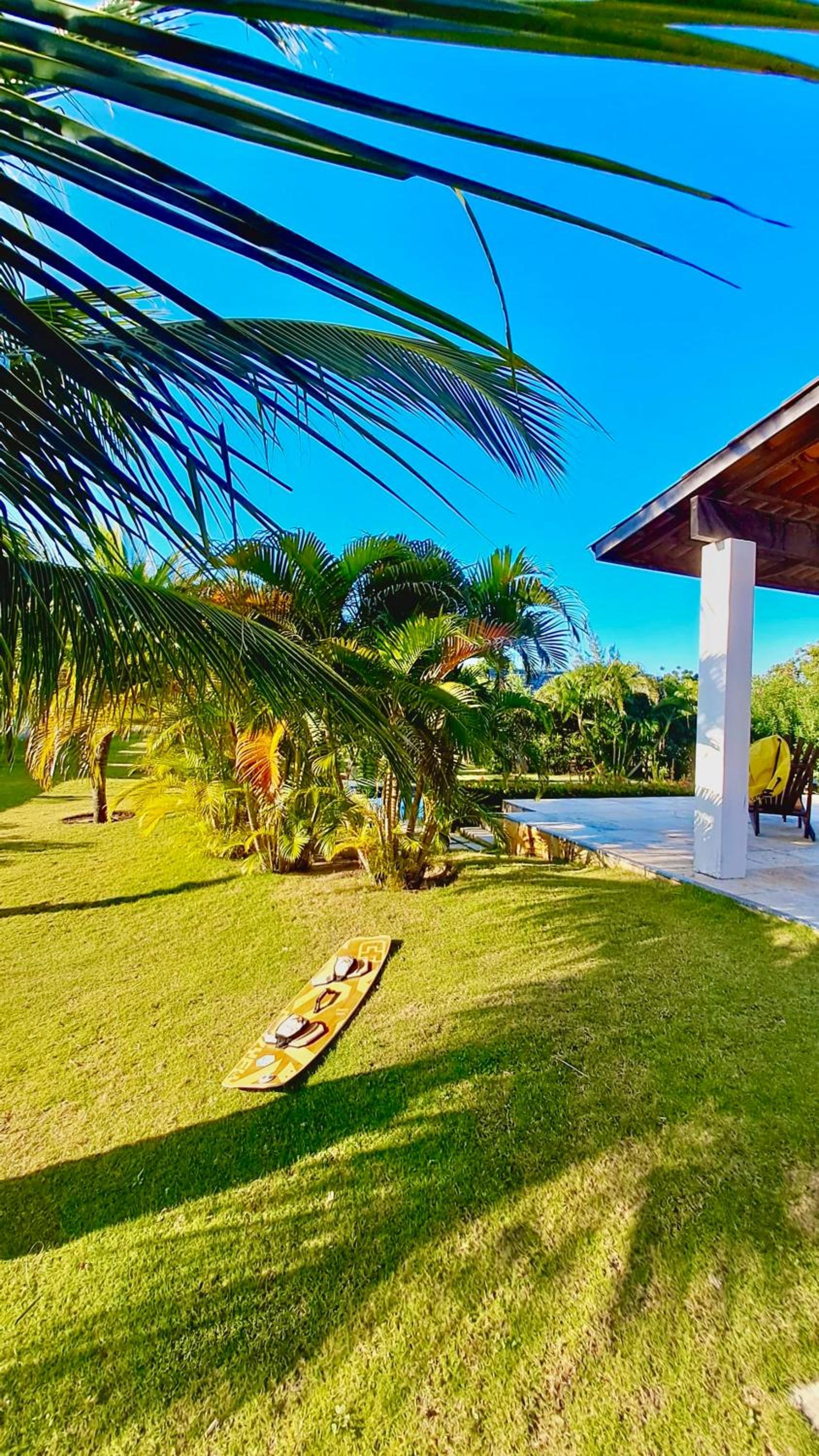 Villa Caju Knots