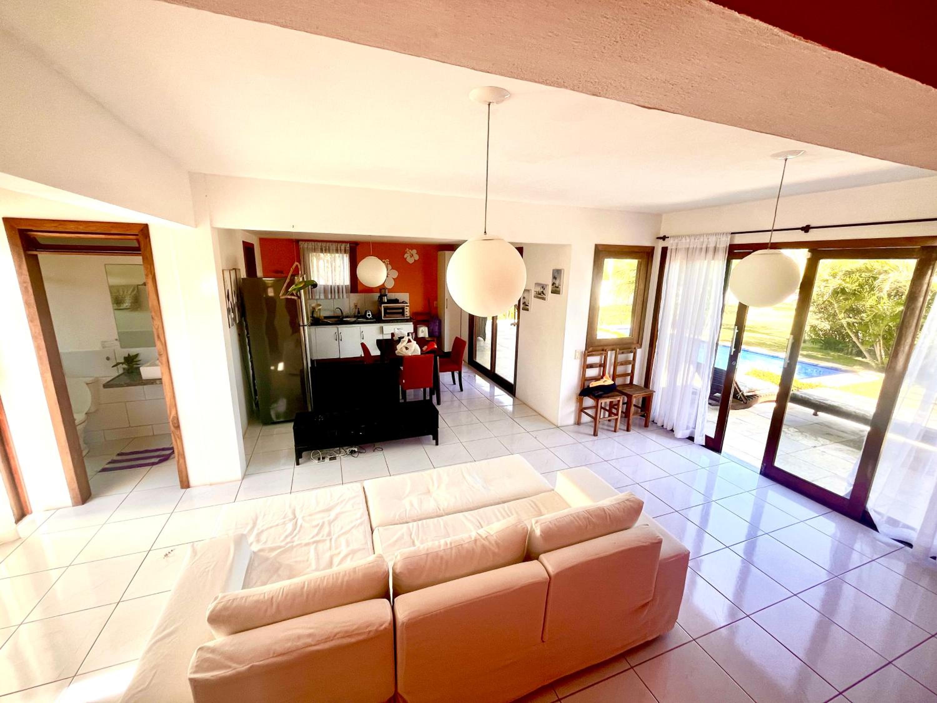 Villa Caju Knots