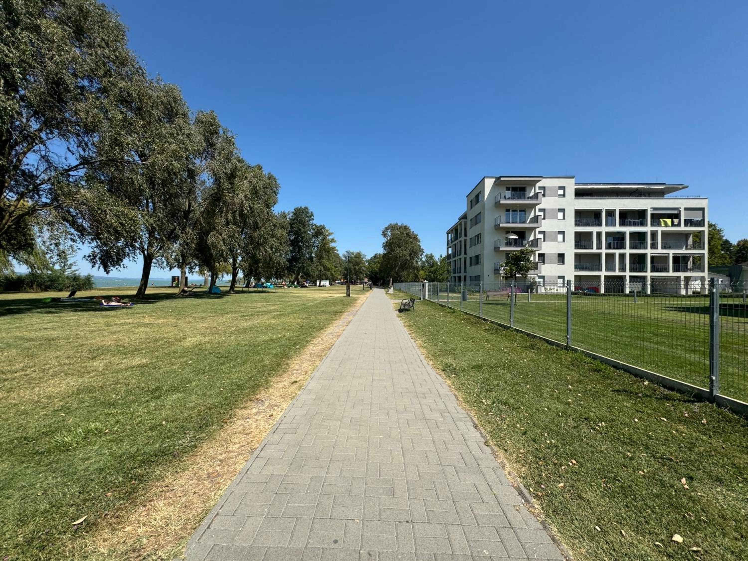 Lelle Resort Apartman