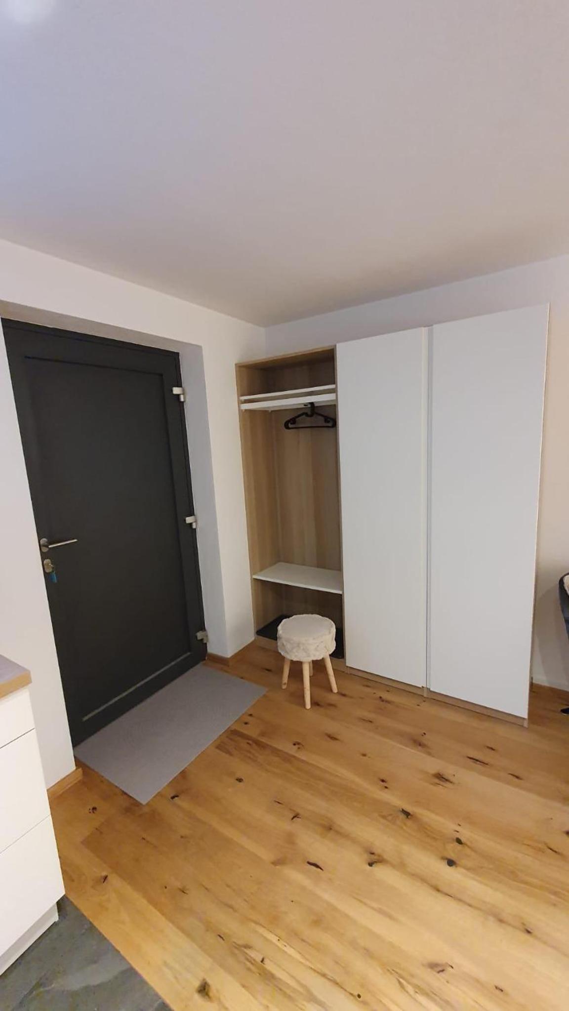 Apart Studio 71