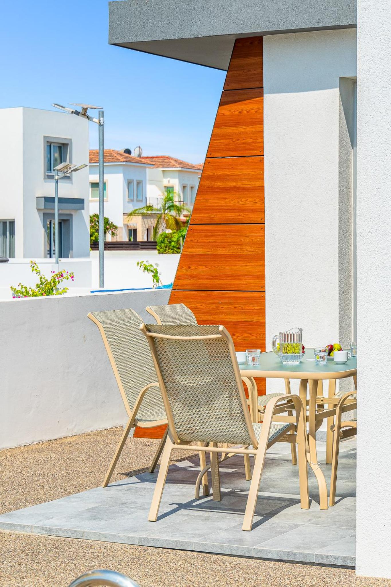 Villa Seabreeze Chloe by Ezoria Villas