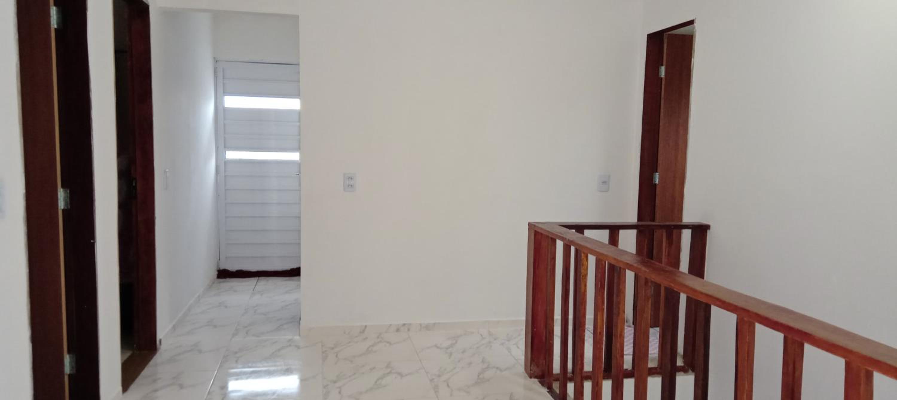 Casa ideal 6 quatros sendo 4 suítes 2 km do centro
