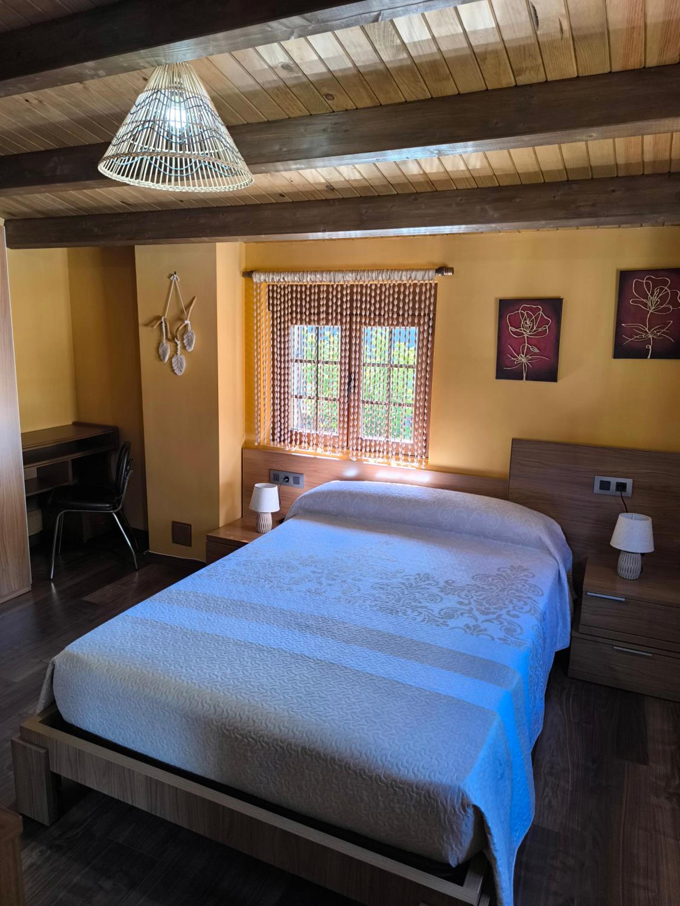 Casa Miravalles Fornela