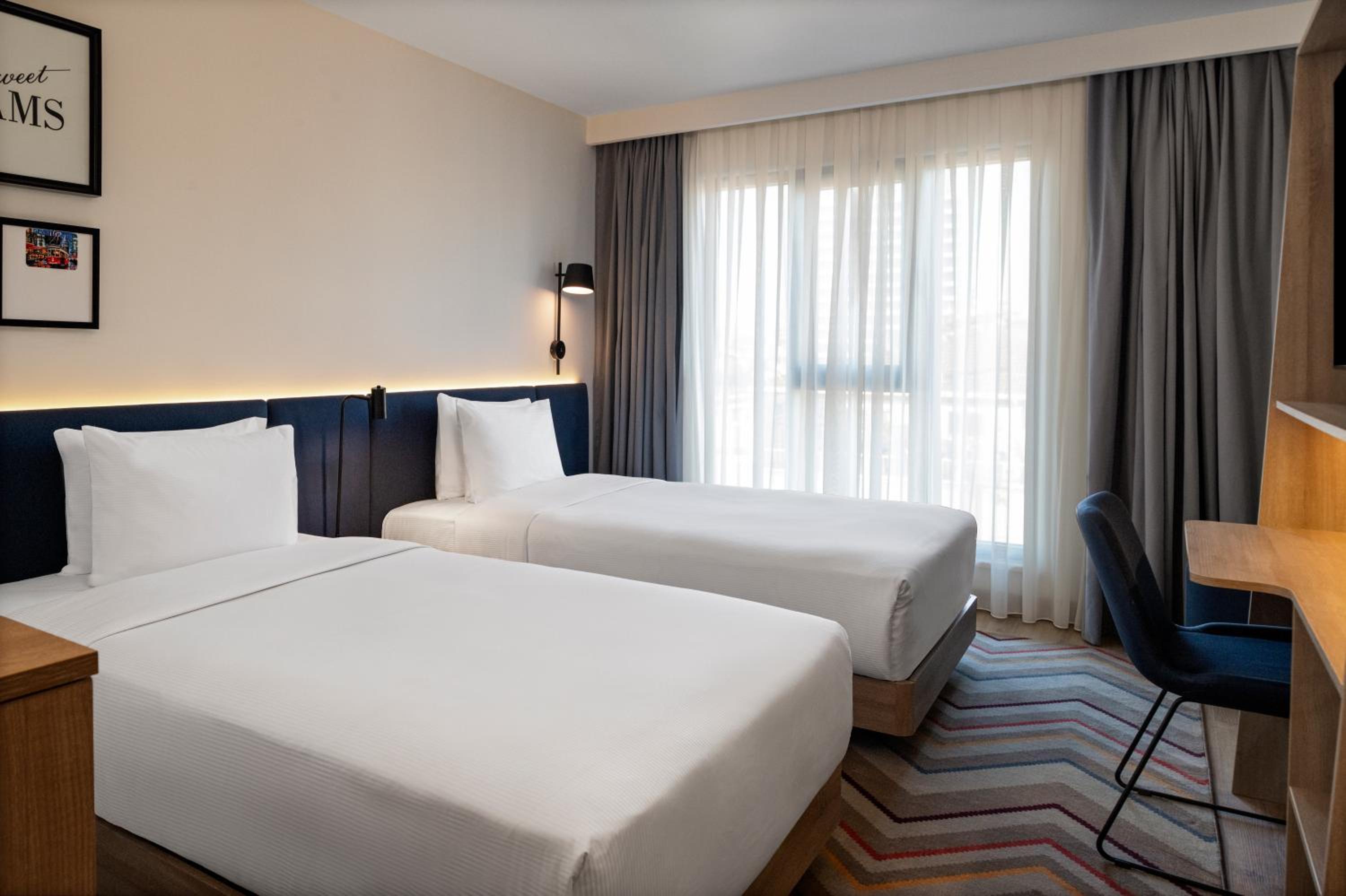 Hampton By Hilton Istanbul Merter - Image 26