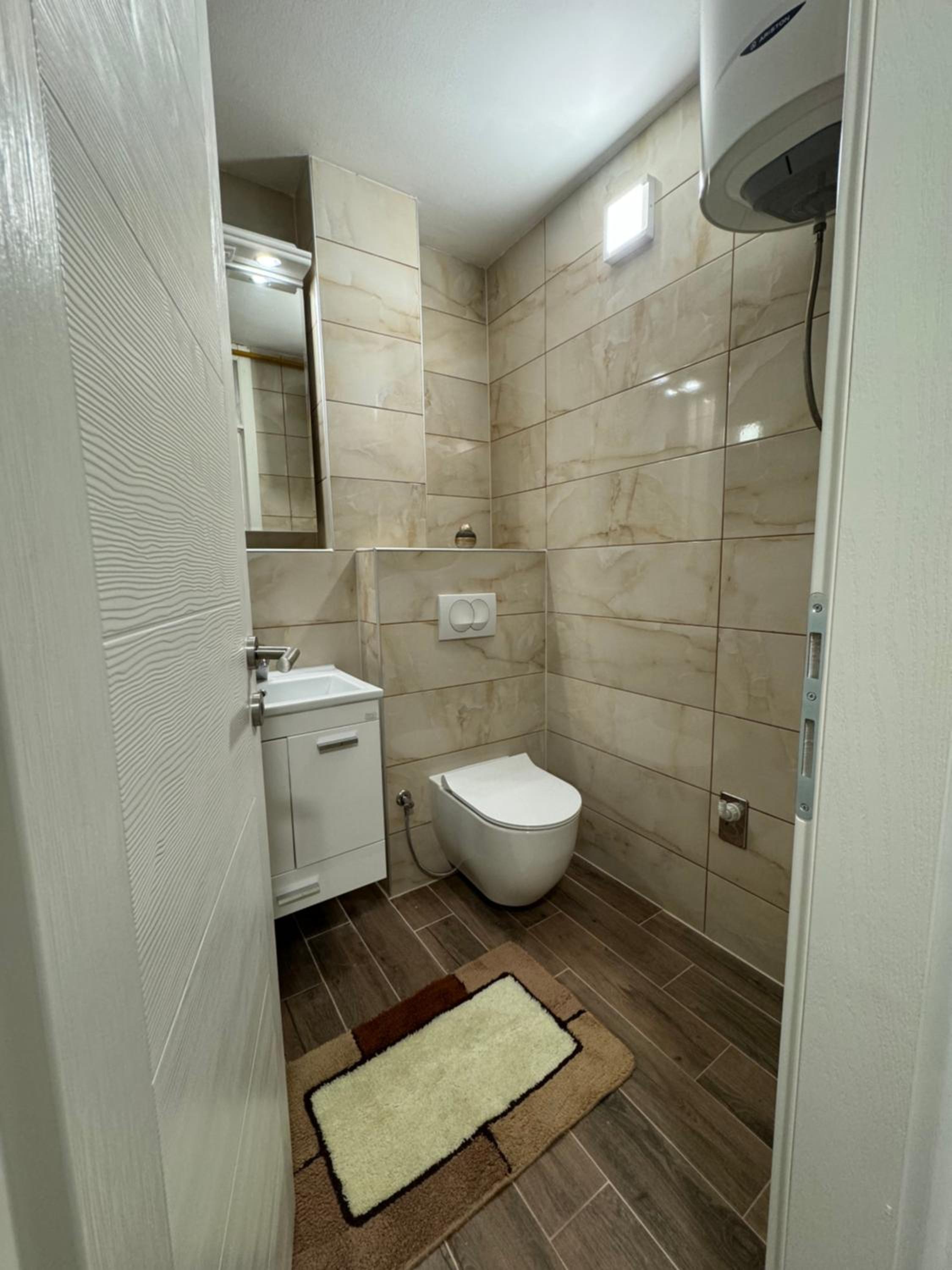 Sany Apartment