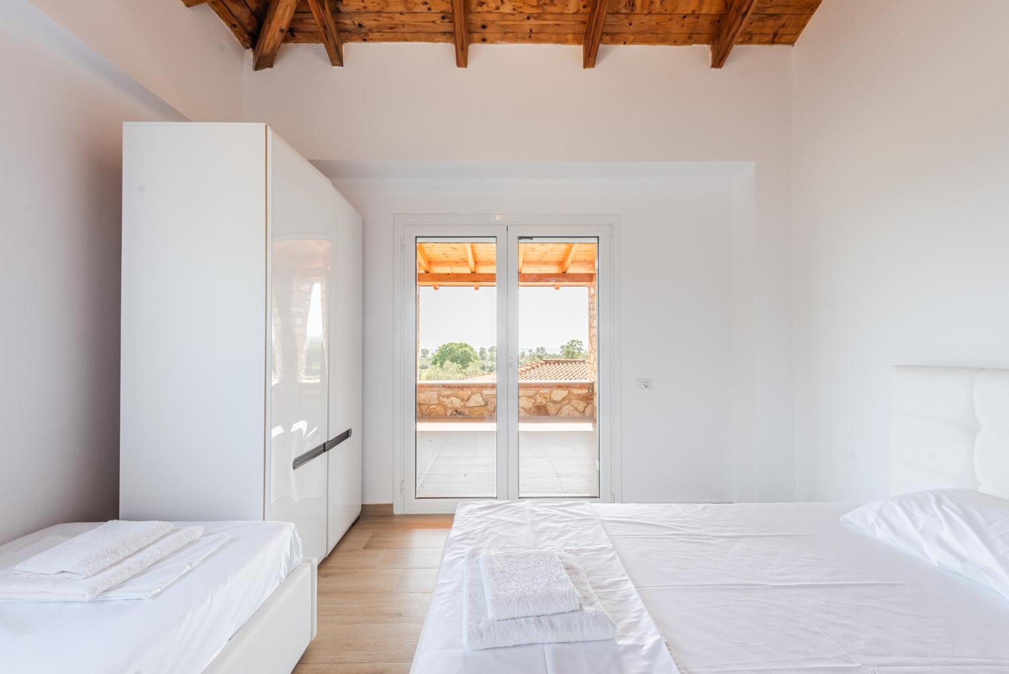 Siar The Large Villa by PikHost