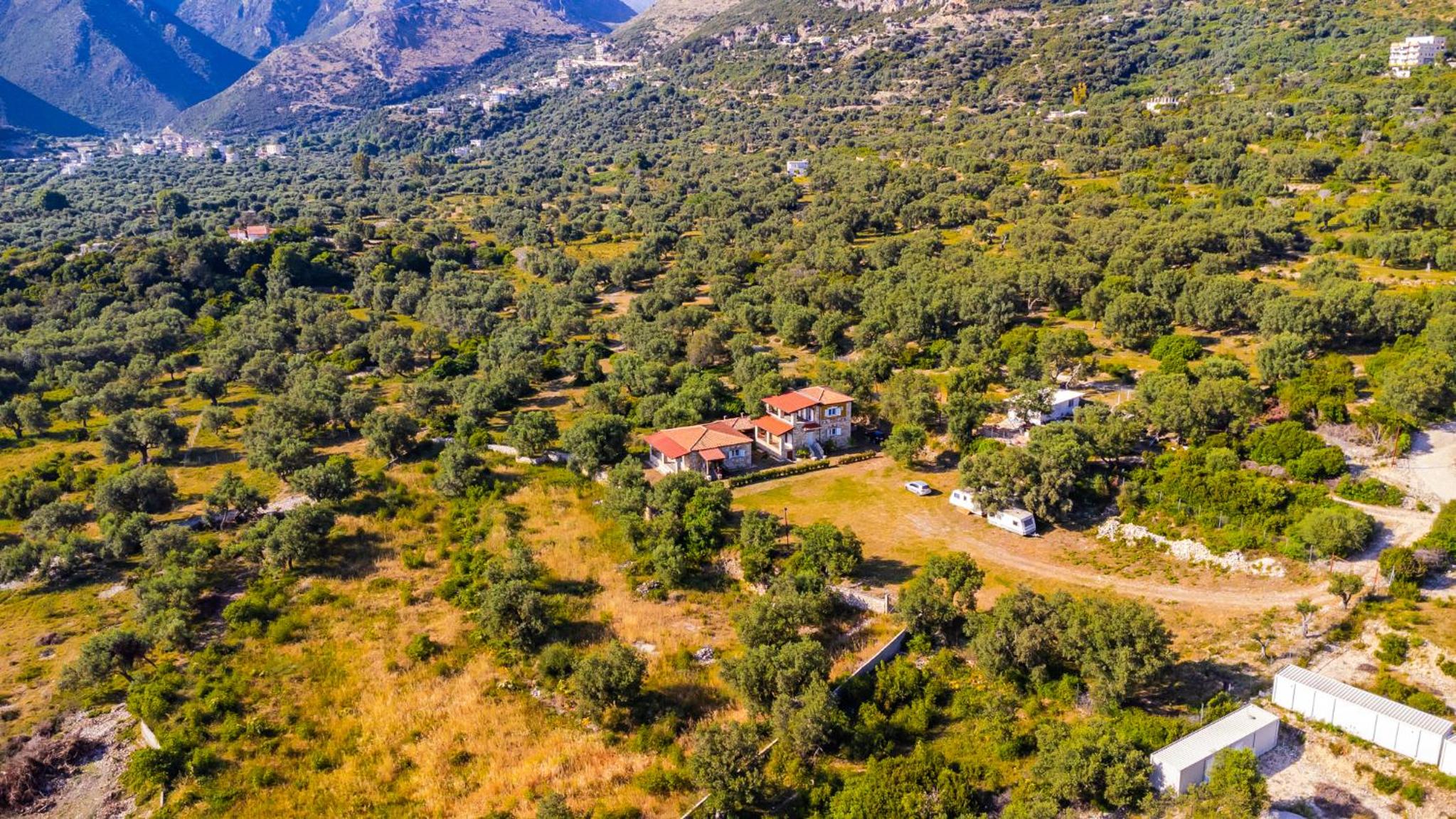 Siar The Large Villa by PikHost