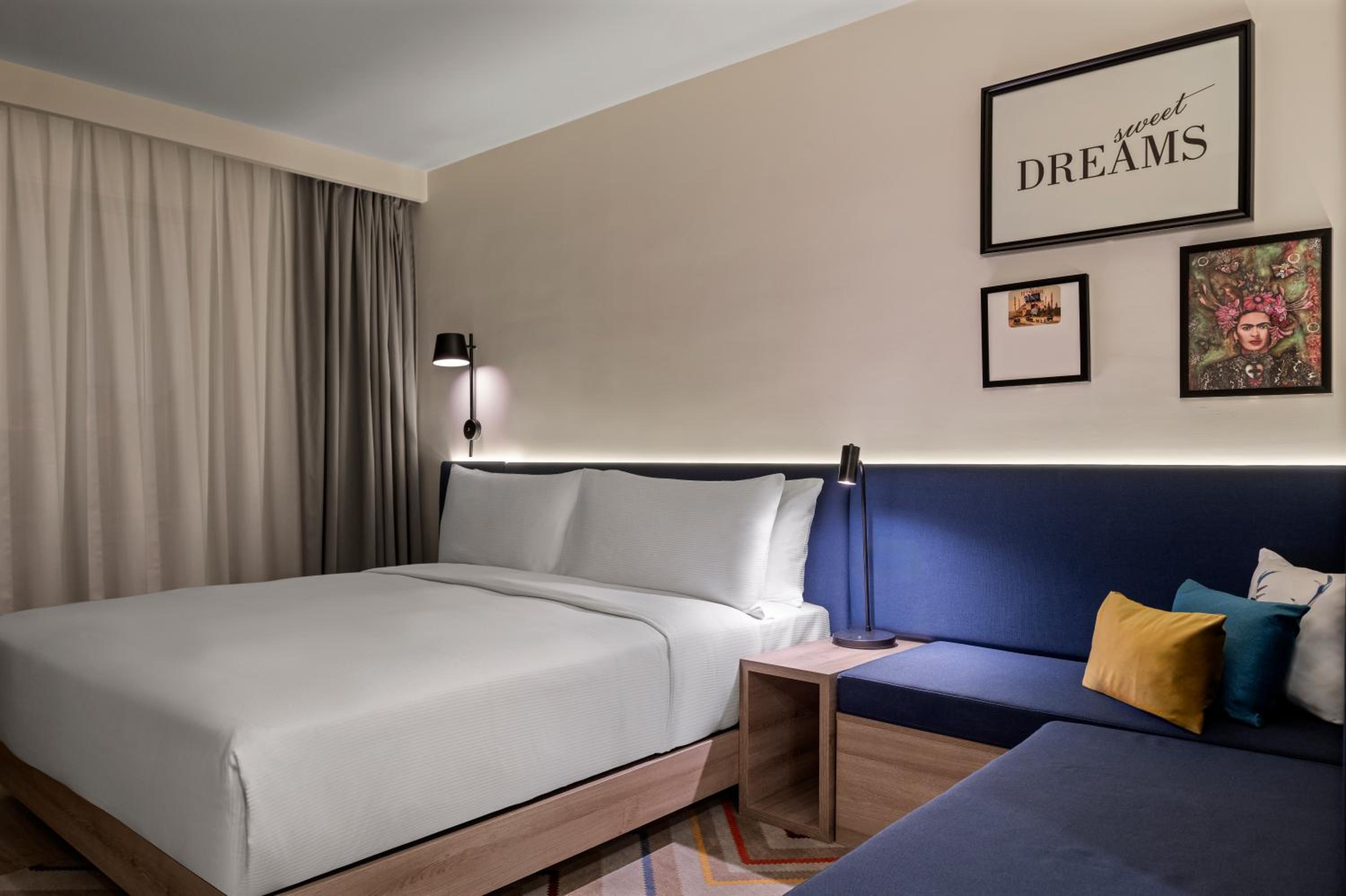 Hampton By Hilton Istanbul Merter - Image 25
