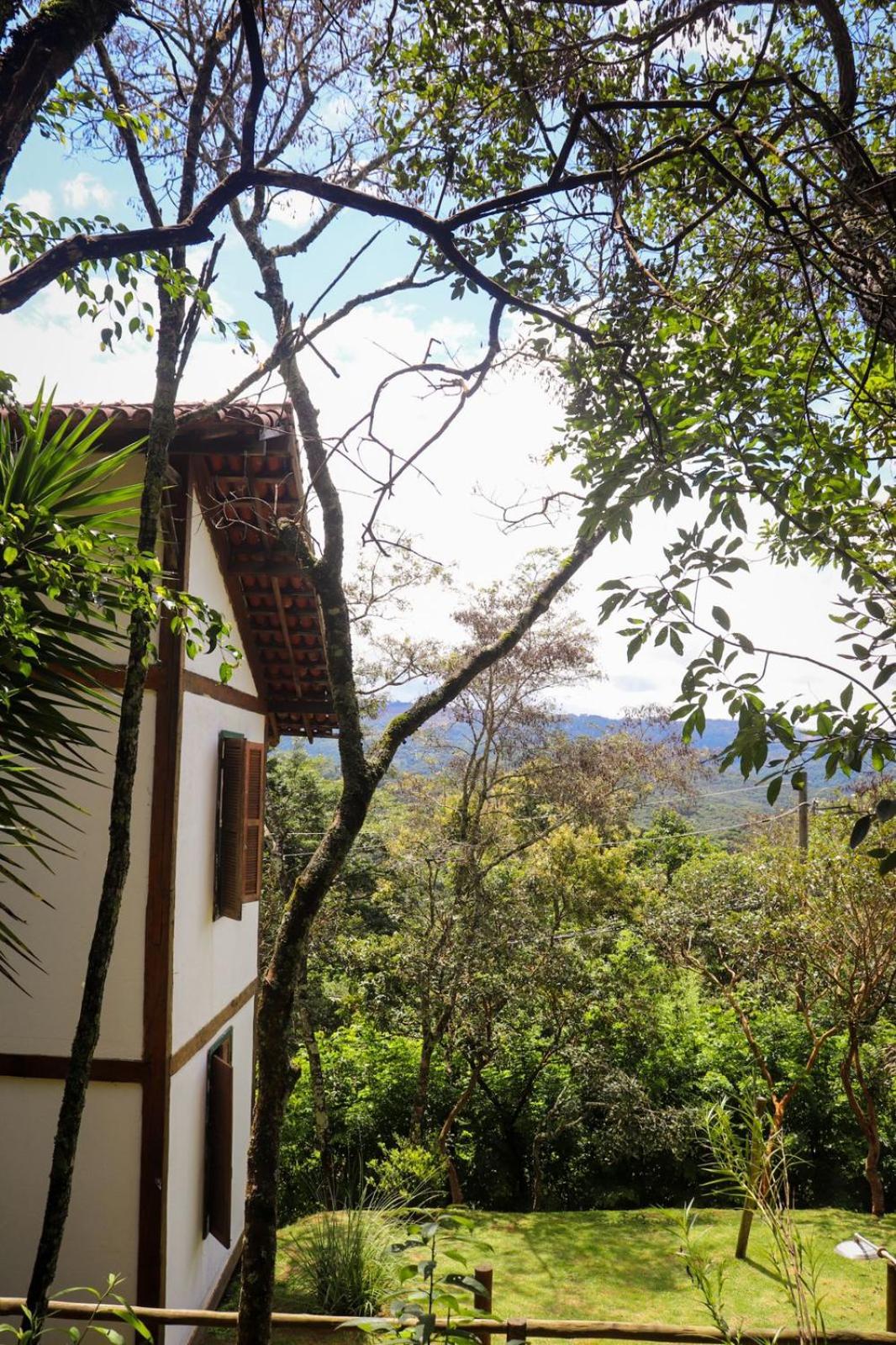 Hotel Pousada Canto Da Lua - Macacos 01 - Image 1