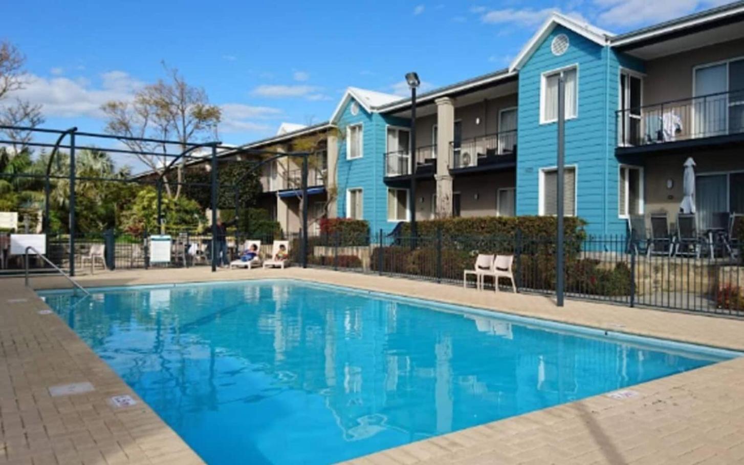 Self Contained Resort Apartment 2pax