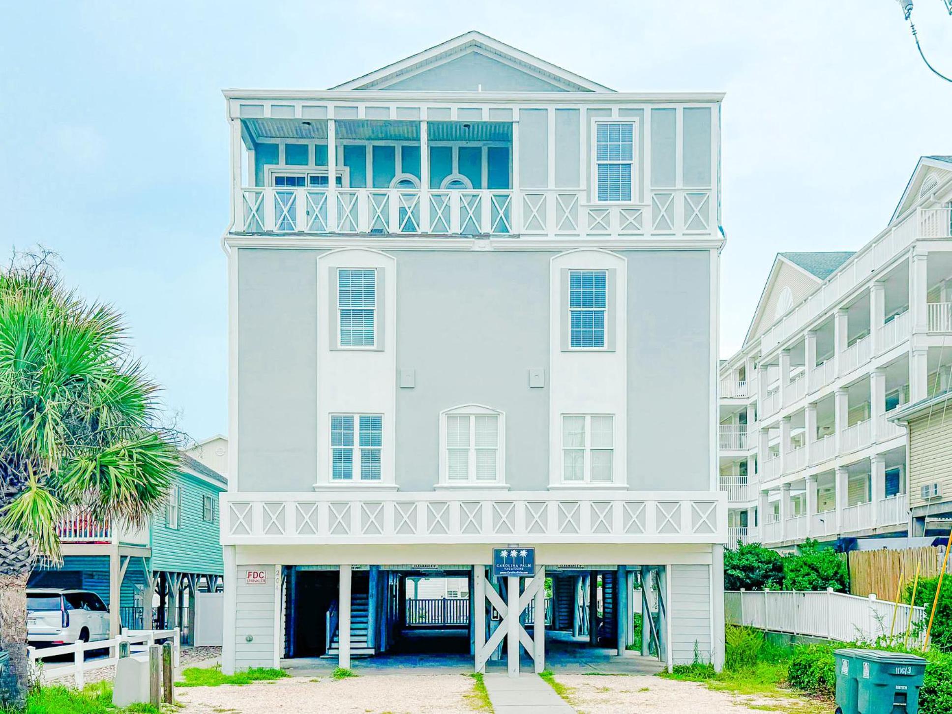 Exclusive Ocean View Beach Castle w Pool Grill Pool Table