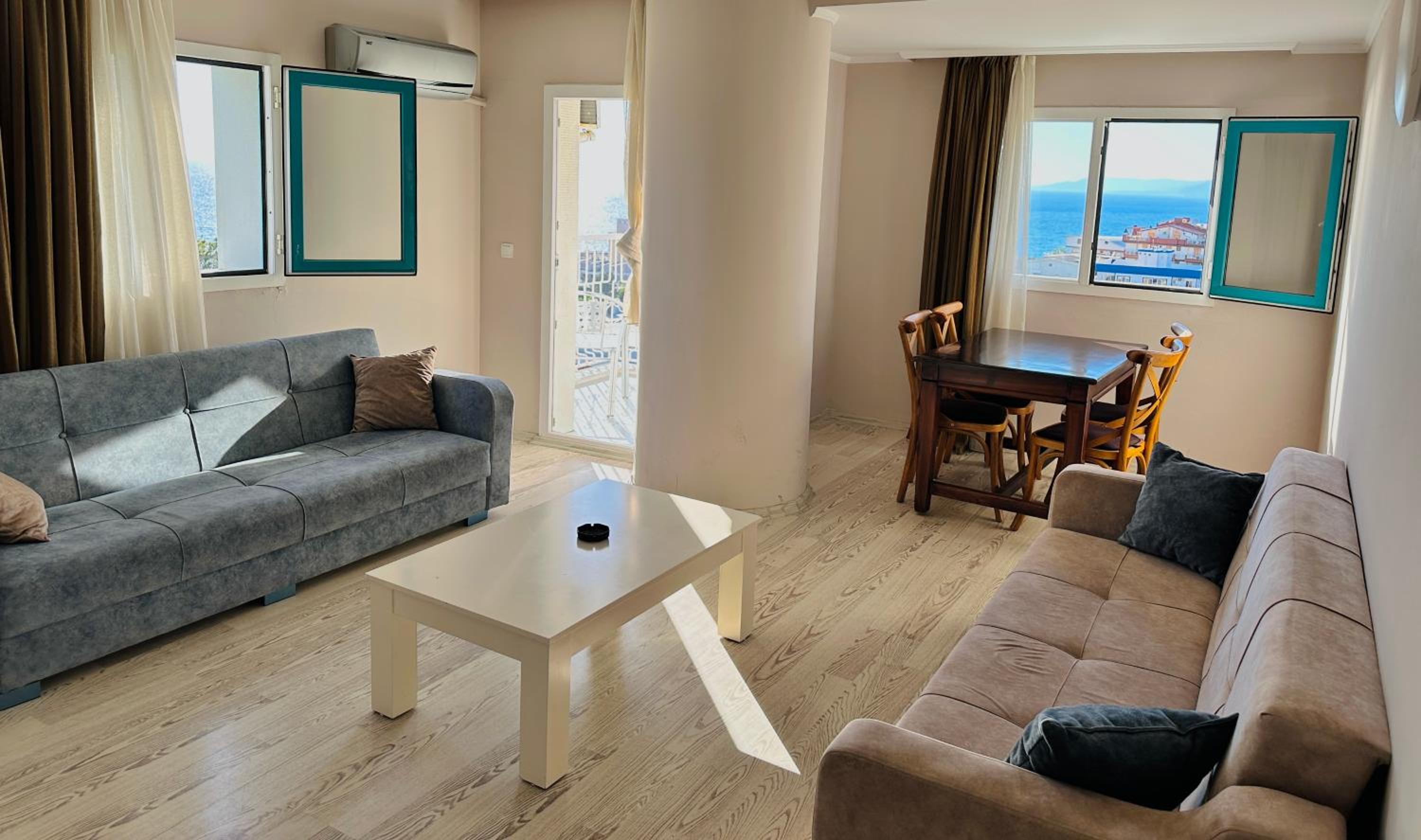 Silver Tower Residence - Image 47