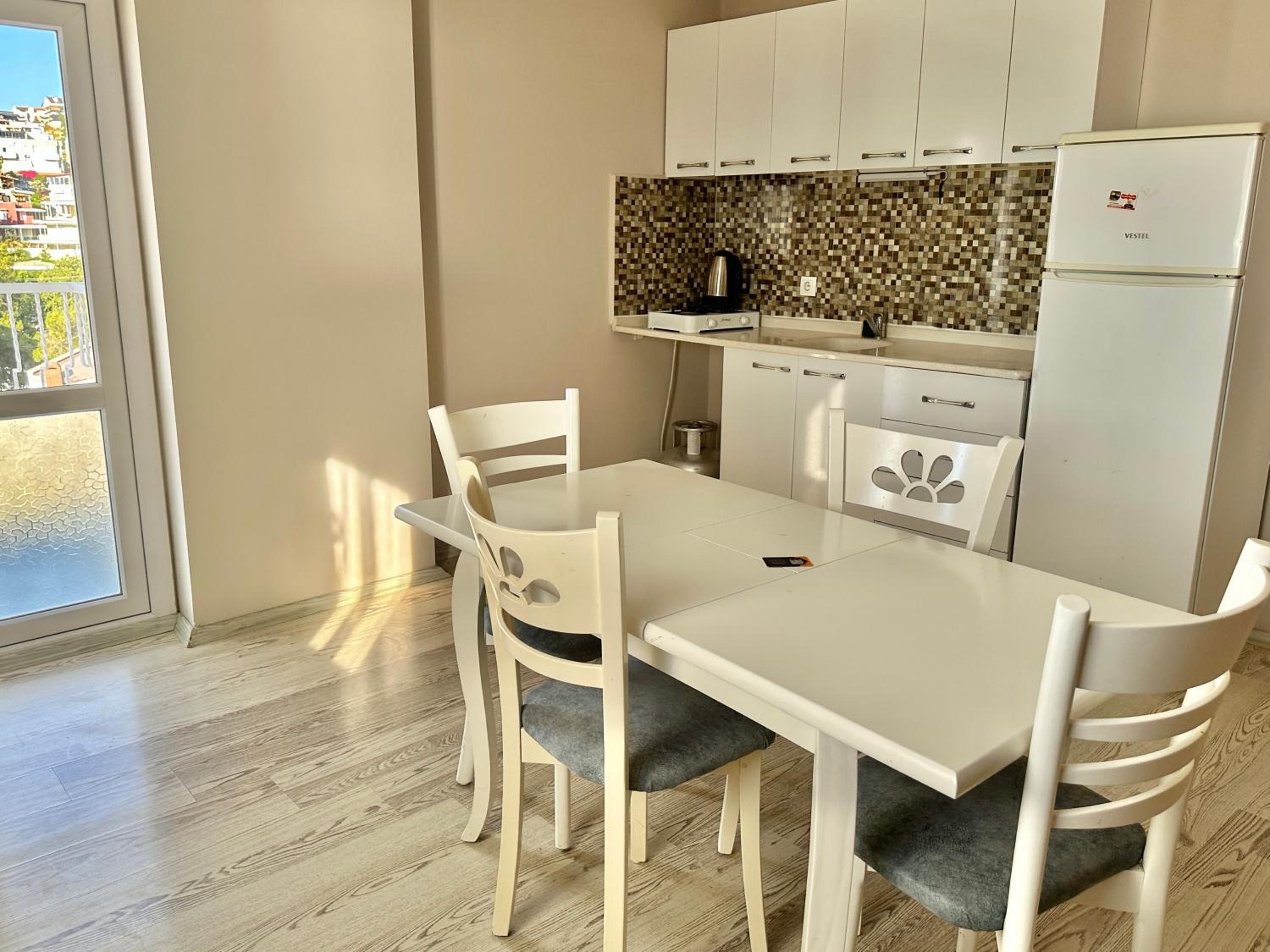 Silver Tower Residence - Image 106