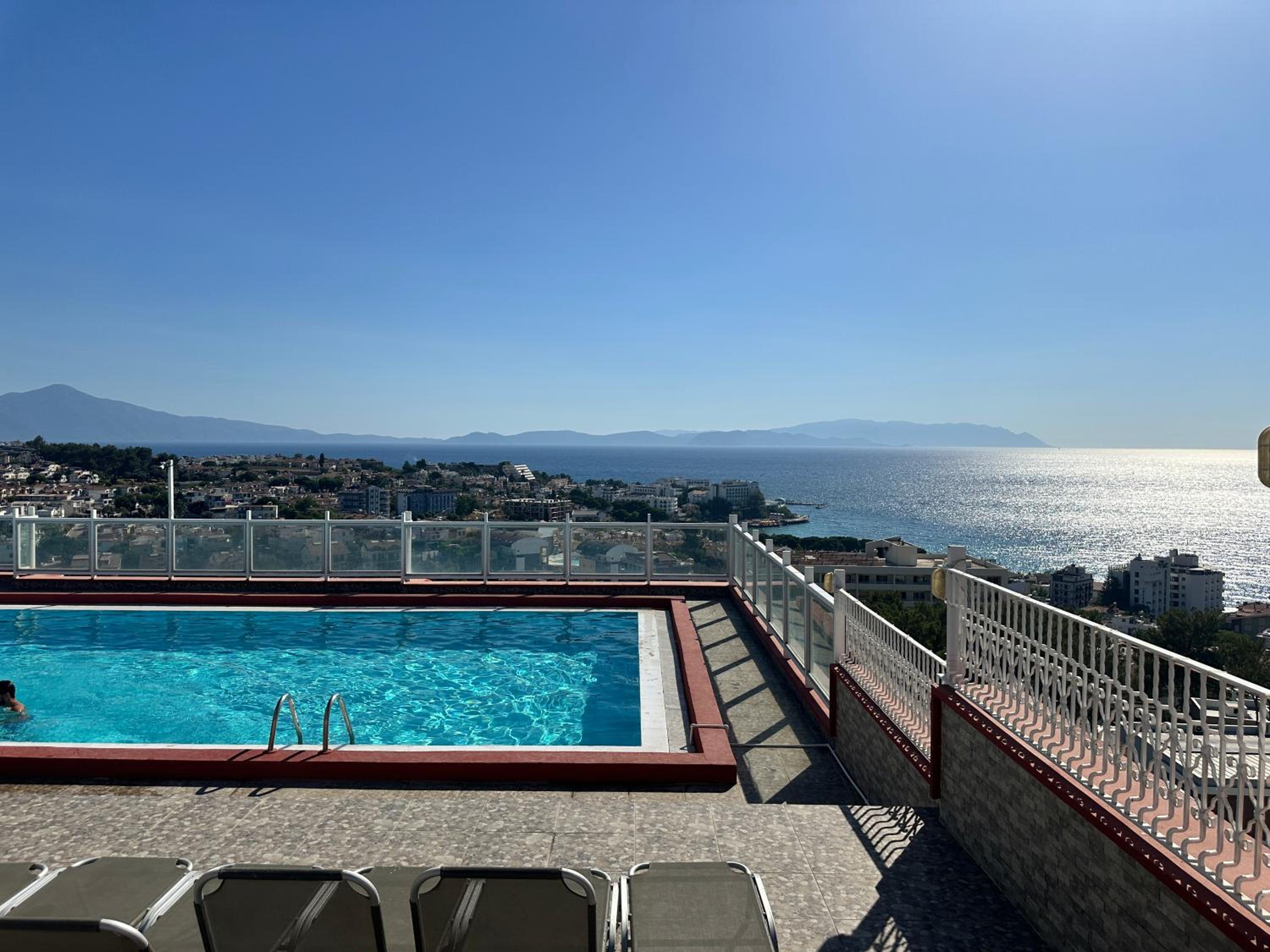 Silver Tower Residence - Image 108