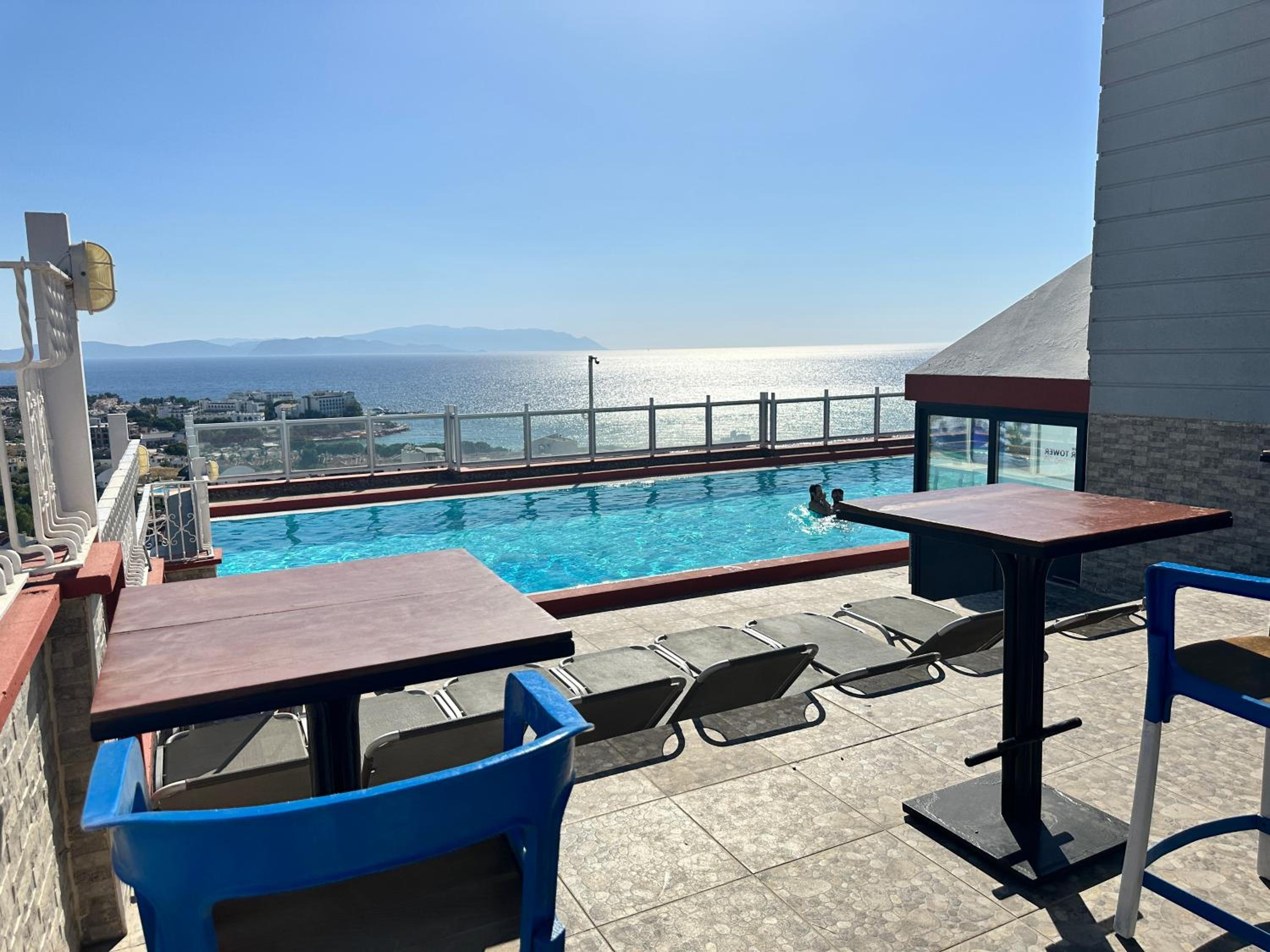 Silver Tower Residence - Image 54