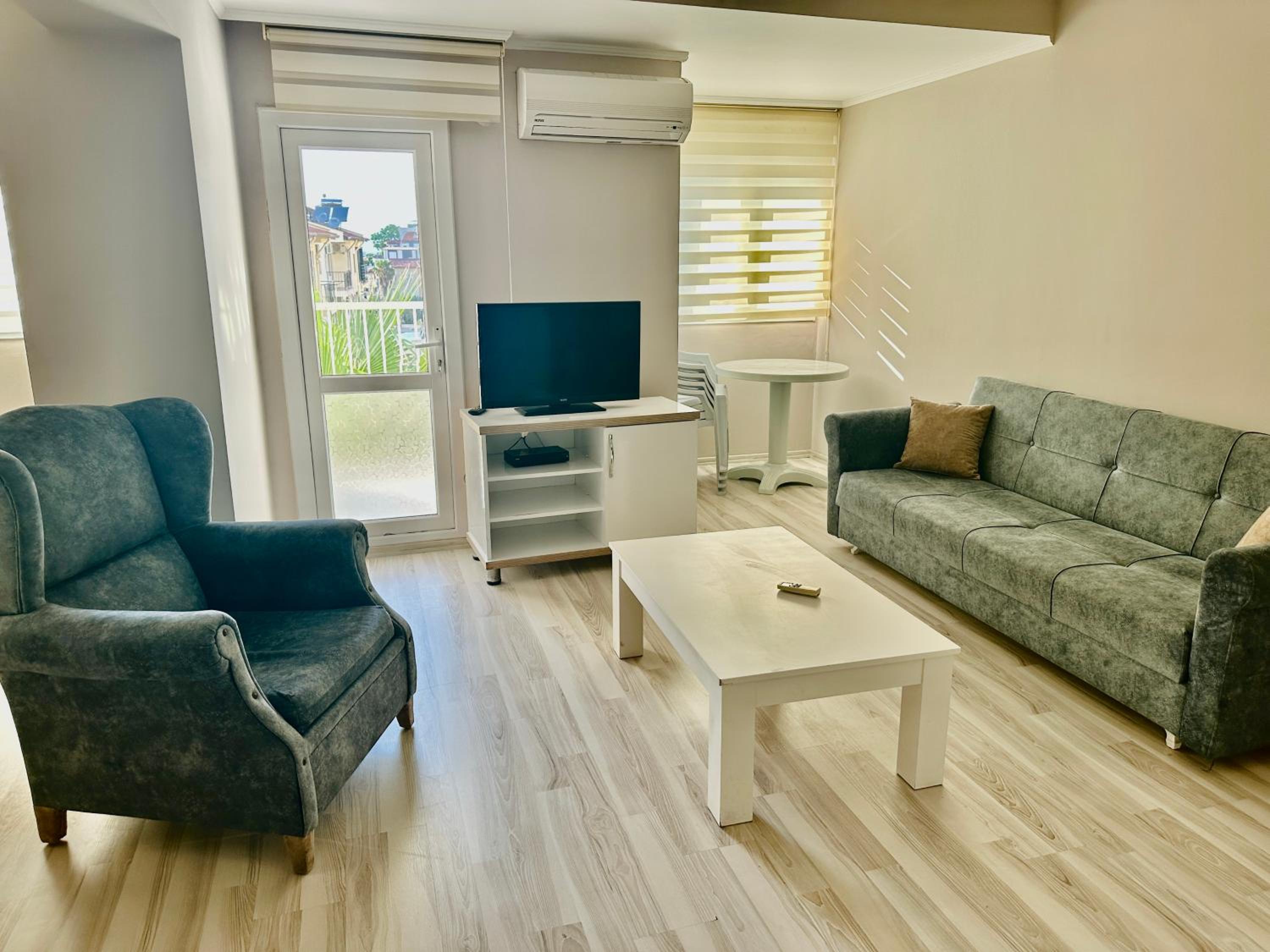 Silver Tower Residence - Image 51