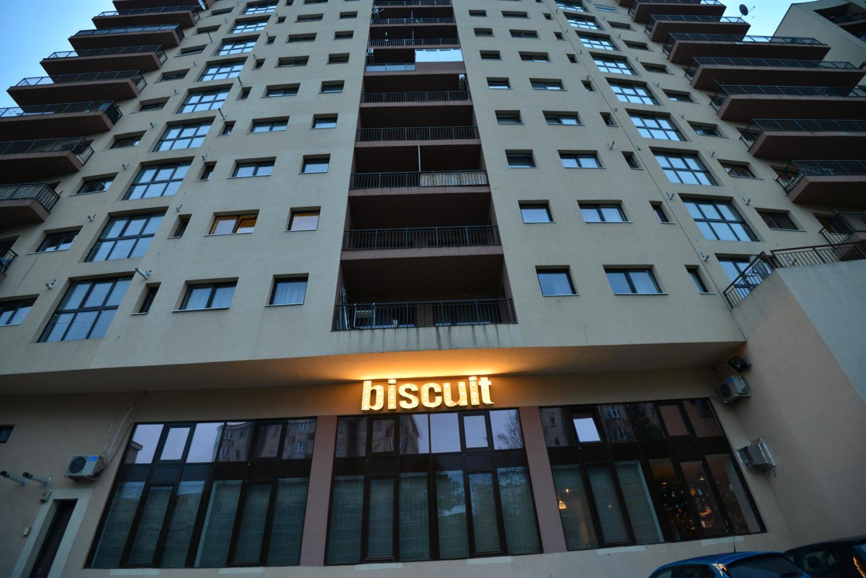 Hotel Biscuit - Image 1