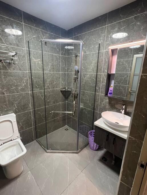 3 bedroom luxury apt Kilimani view 2