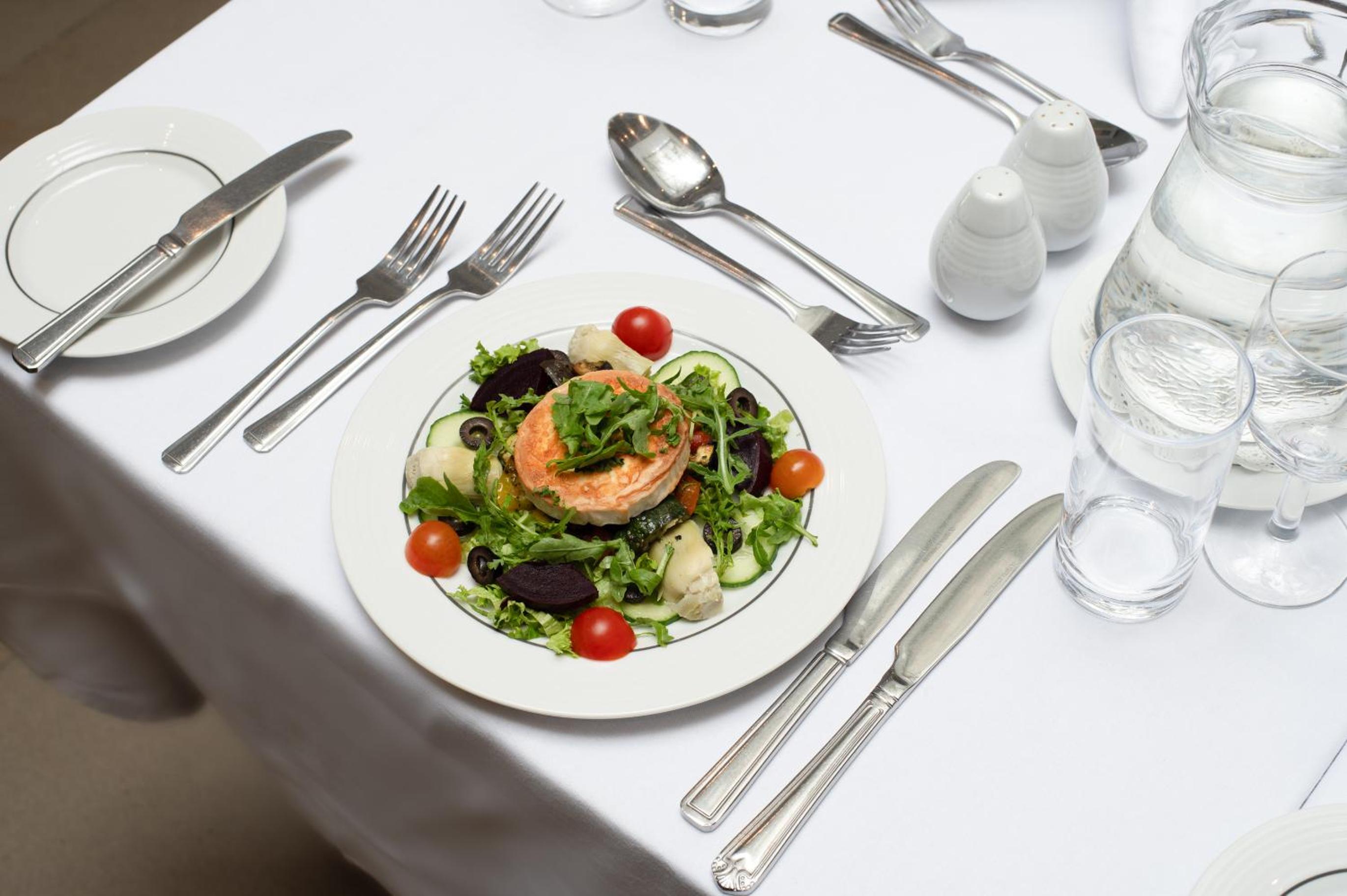 Gem Langham Court Hotel 3