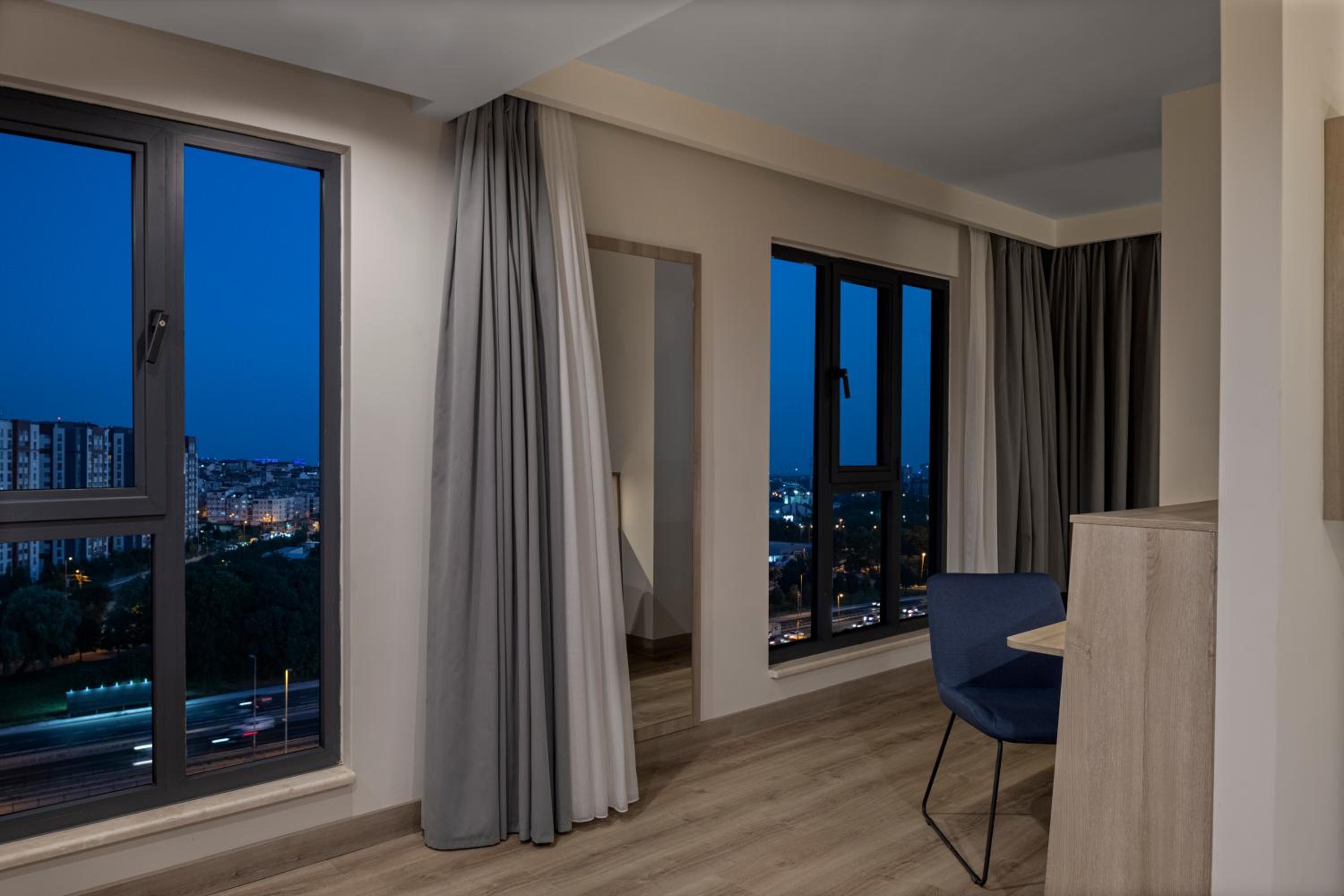 Hampton By Hilton Istanbul Merter - Image 44