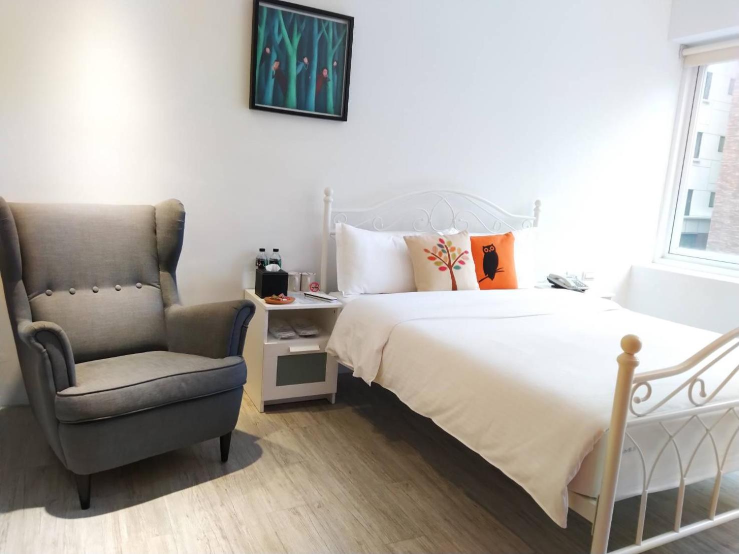 4Plus Hostel