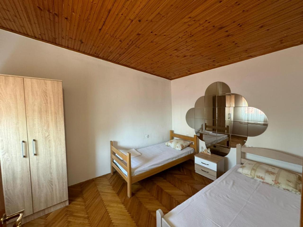 Vlado apartments