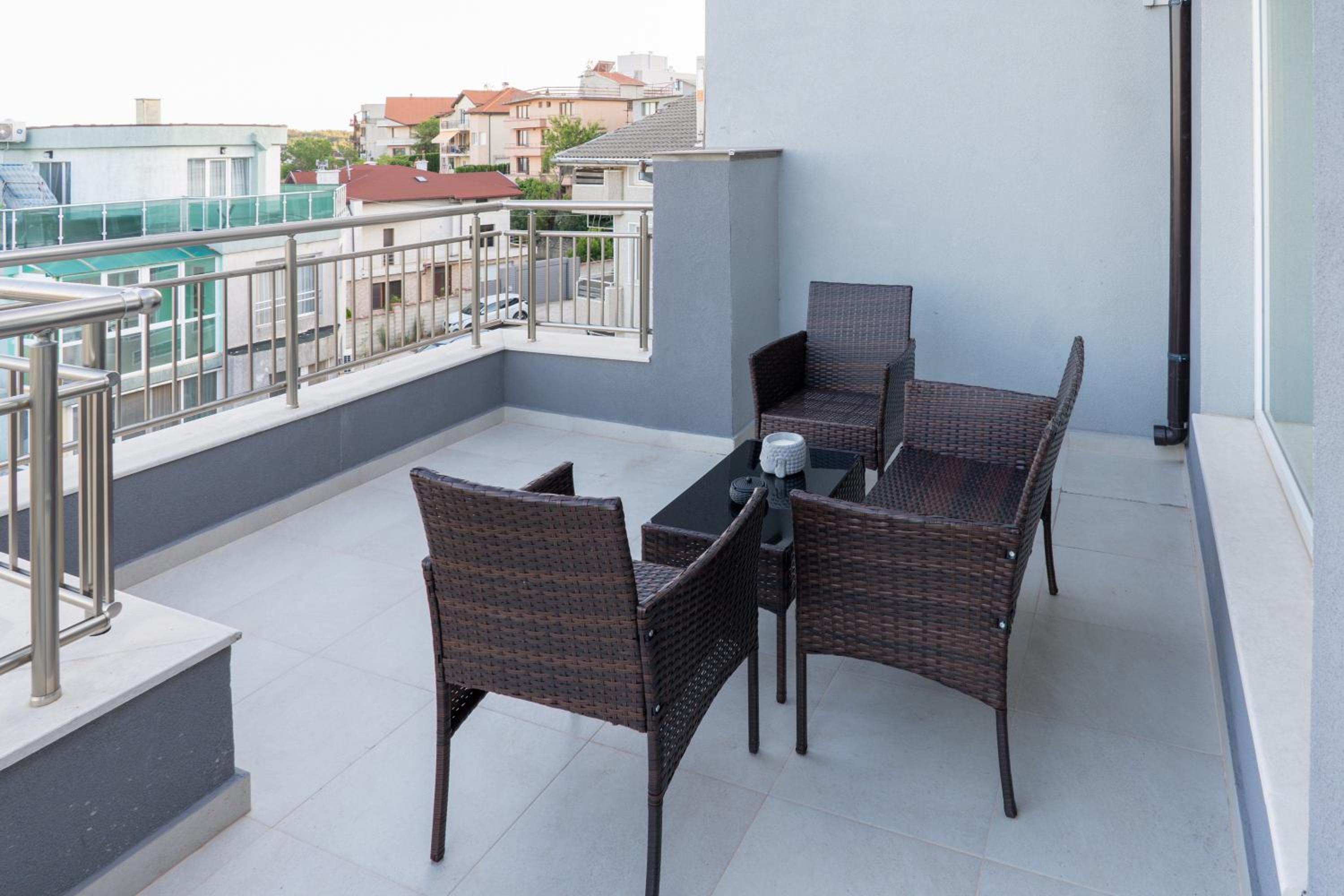 Skyview Apartments