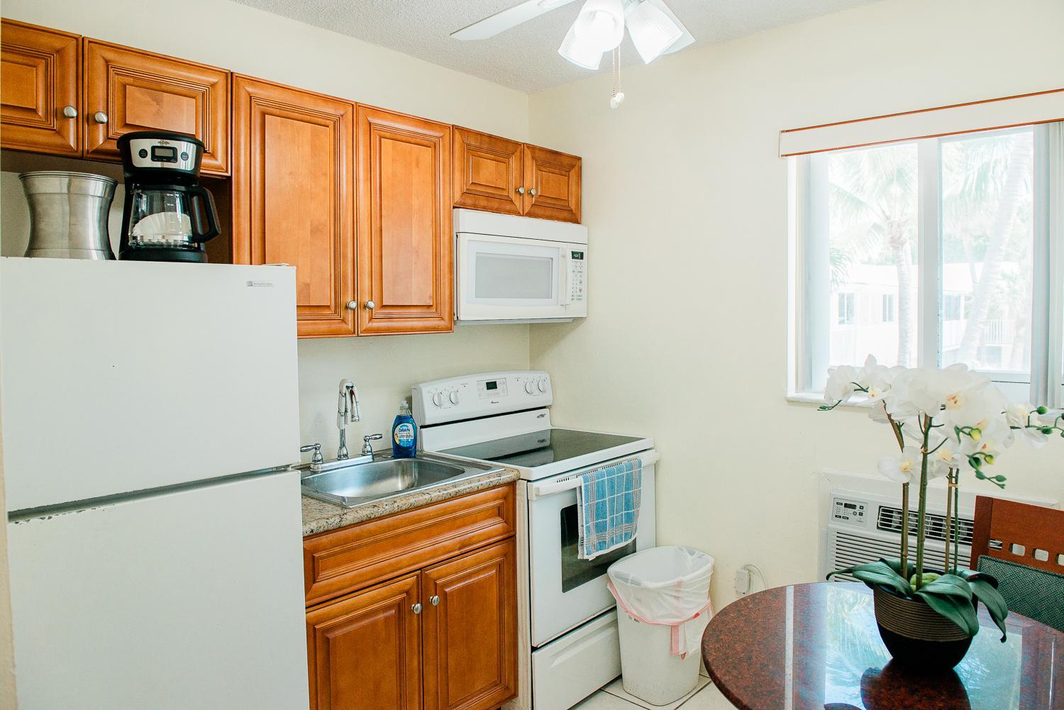 Fort Lauderdale Vacations - Shore Haven Resort Inn - Property Image 3