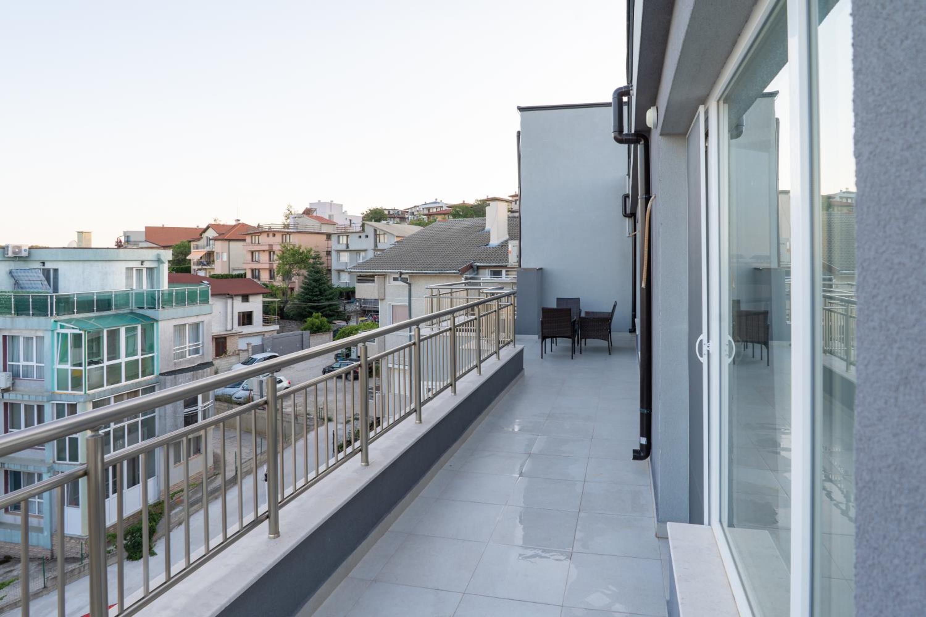 Skyview Apartments
