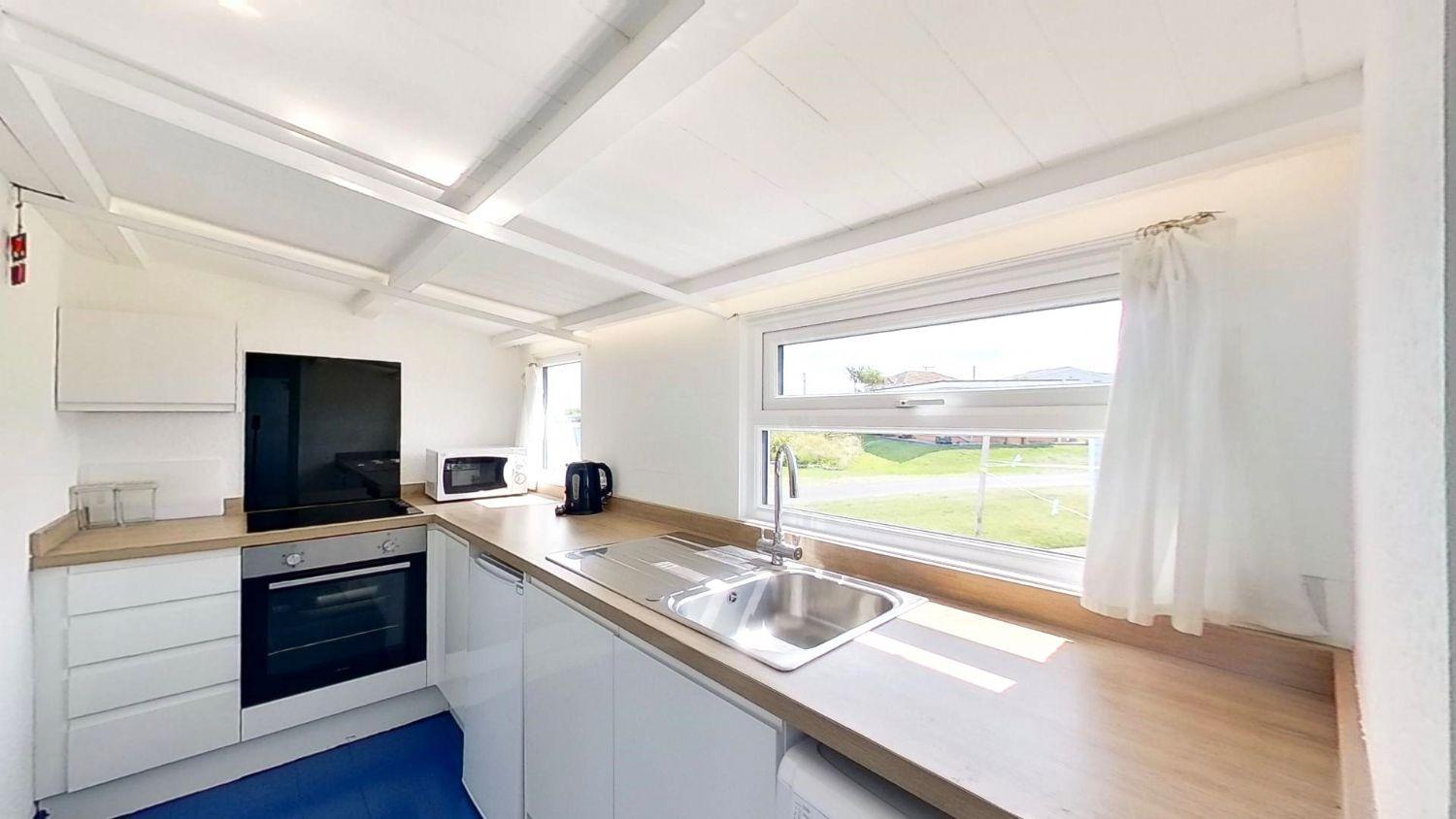 E13 Grasmere, Riviere Towans view 3