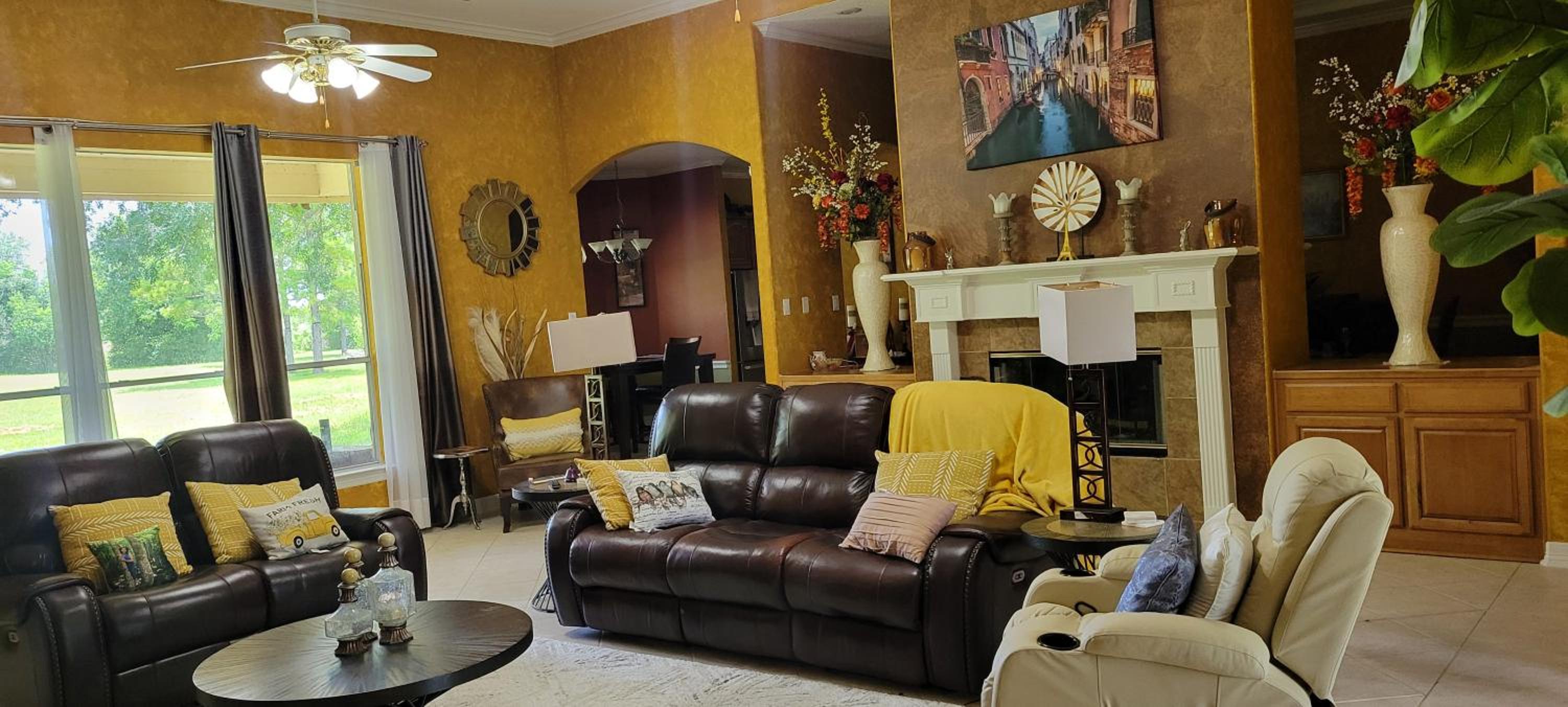 Sunshine Manor