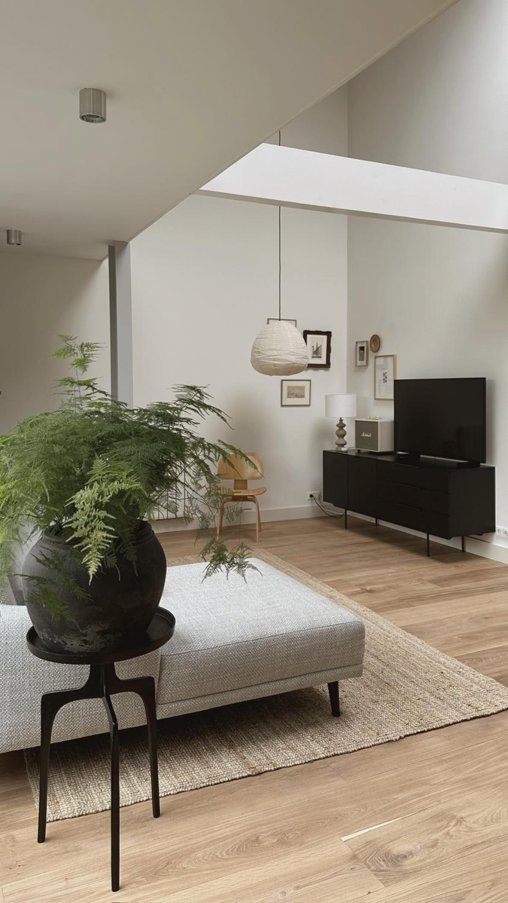Luxury spacious private loft, between city & beach view 5