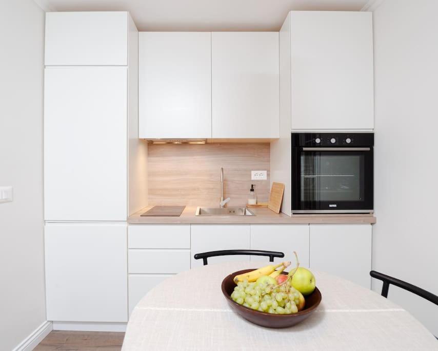 Anna's Blloku Apartment