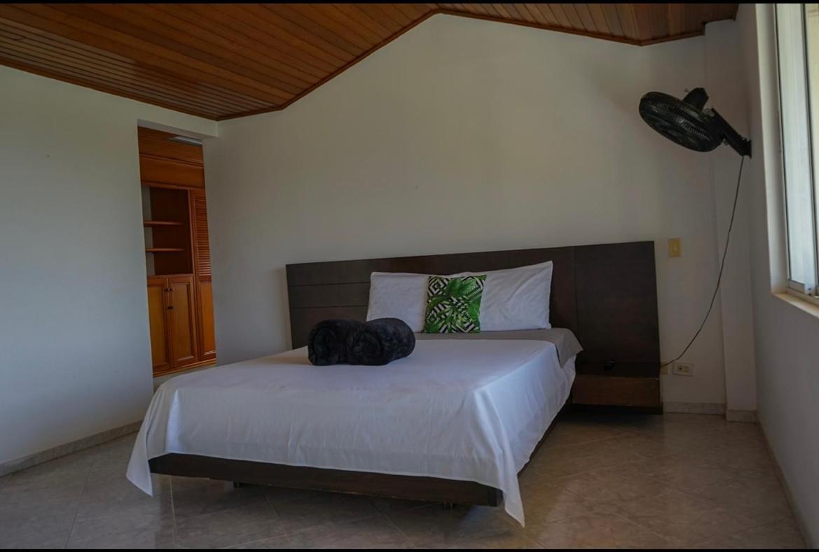 Finca tres colinas