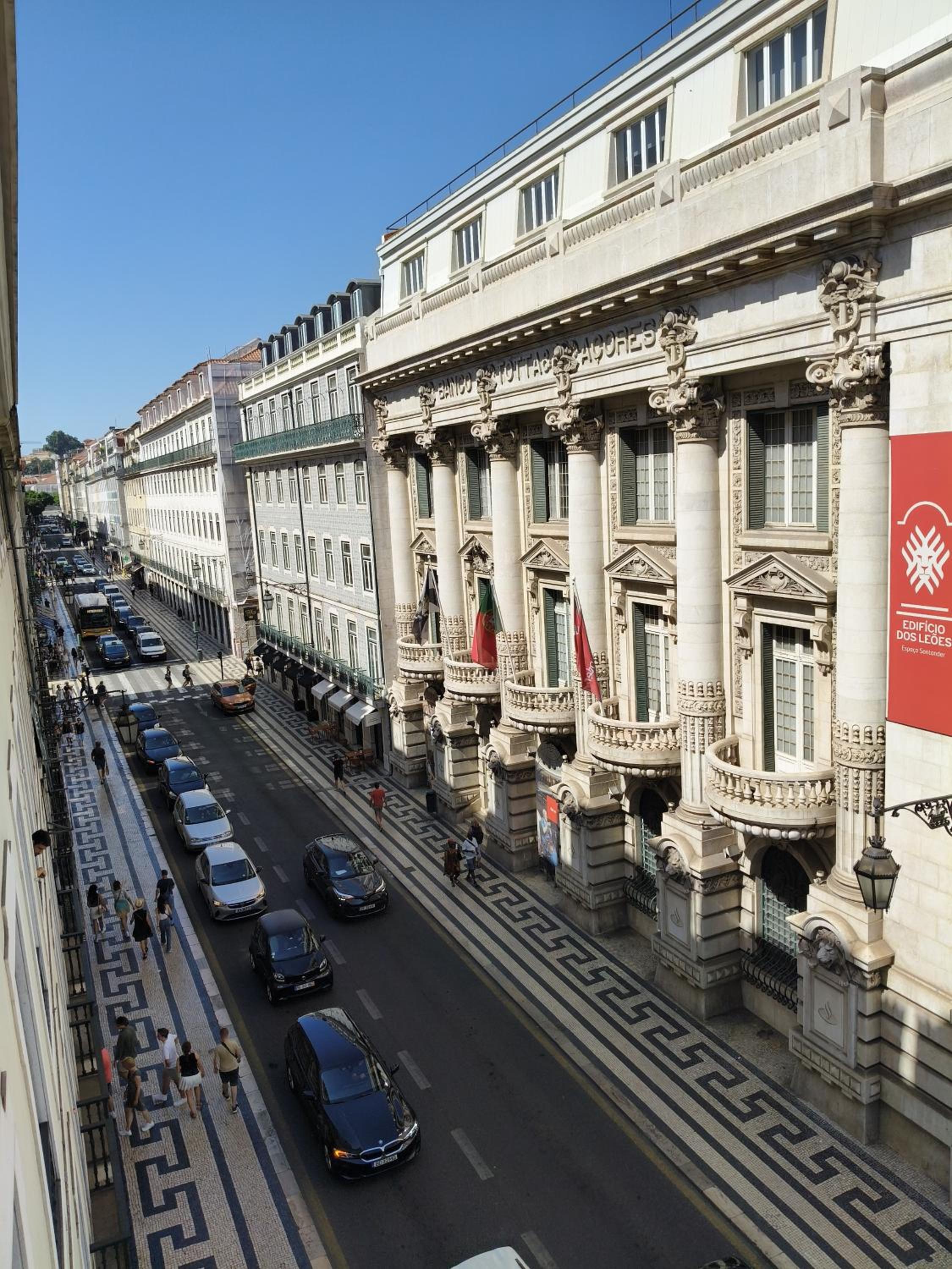 Grand Ouro Deluxe Apartment Downtown Baixa view 3