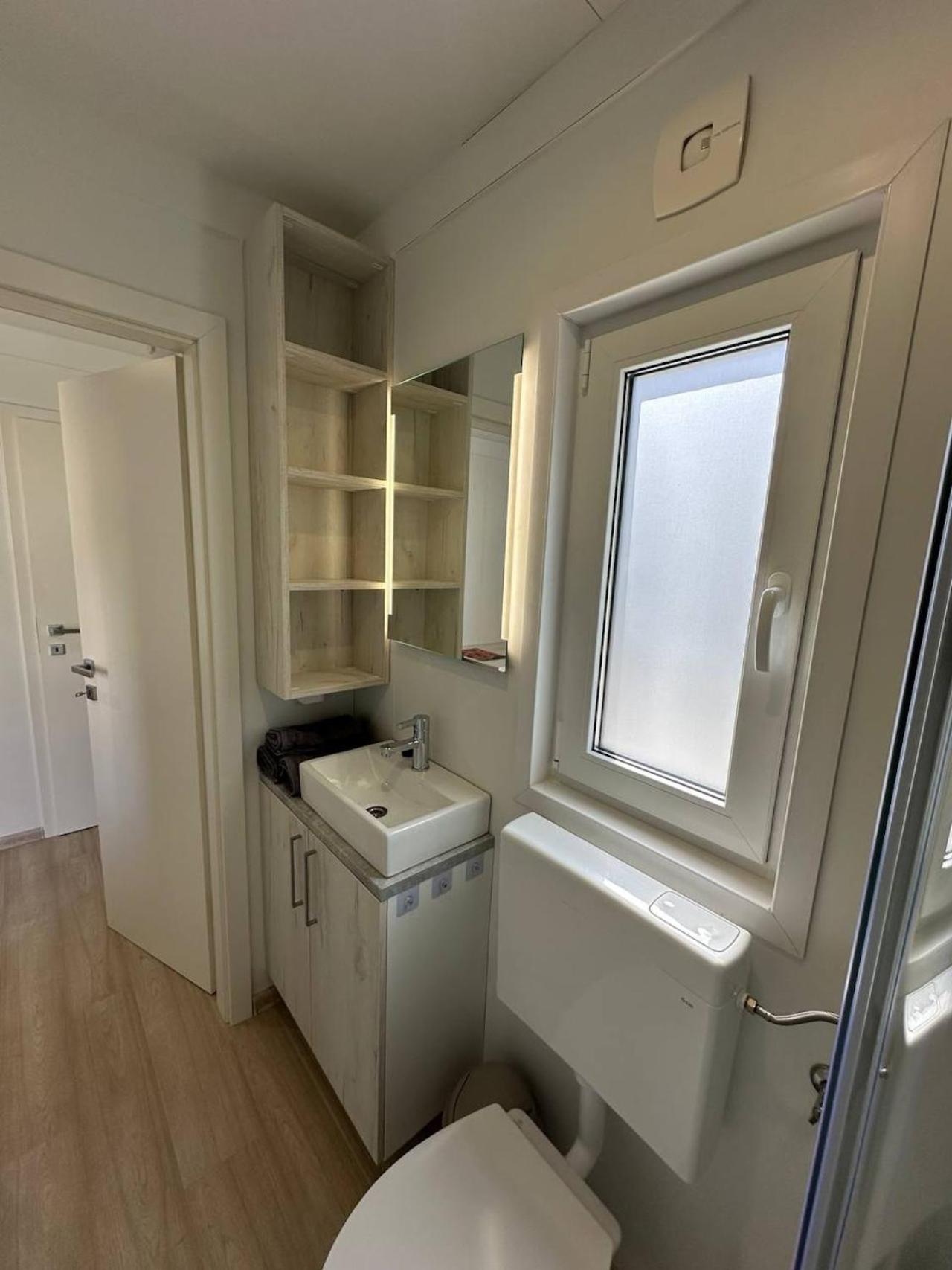 LuxCube 5