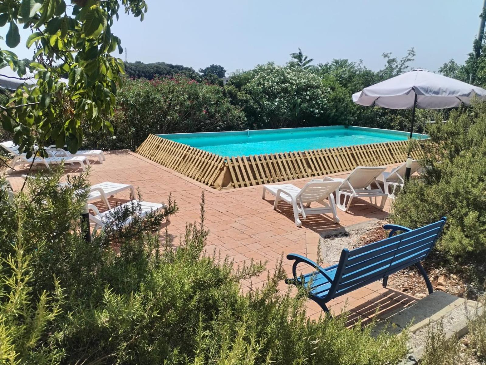 Trulli con piscina privata view 4