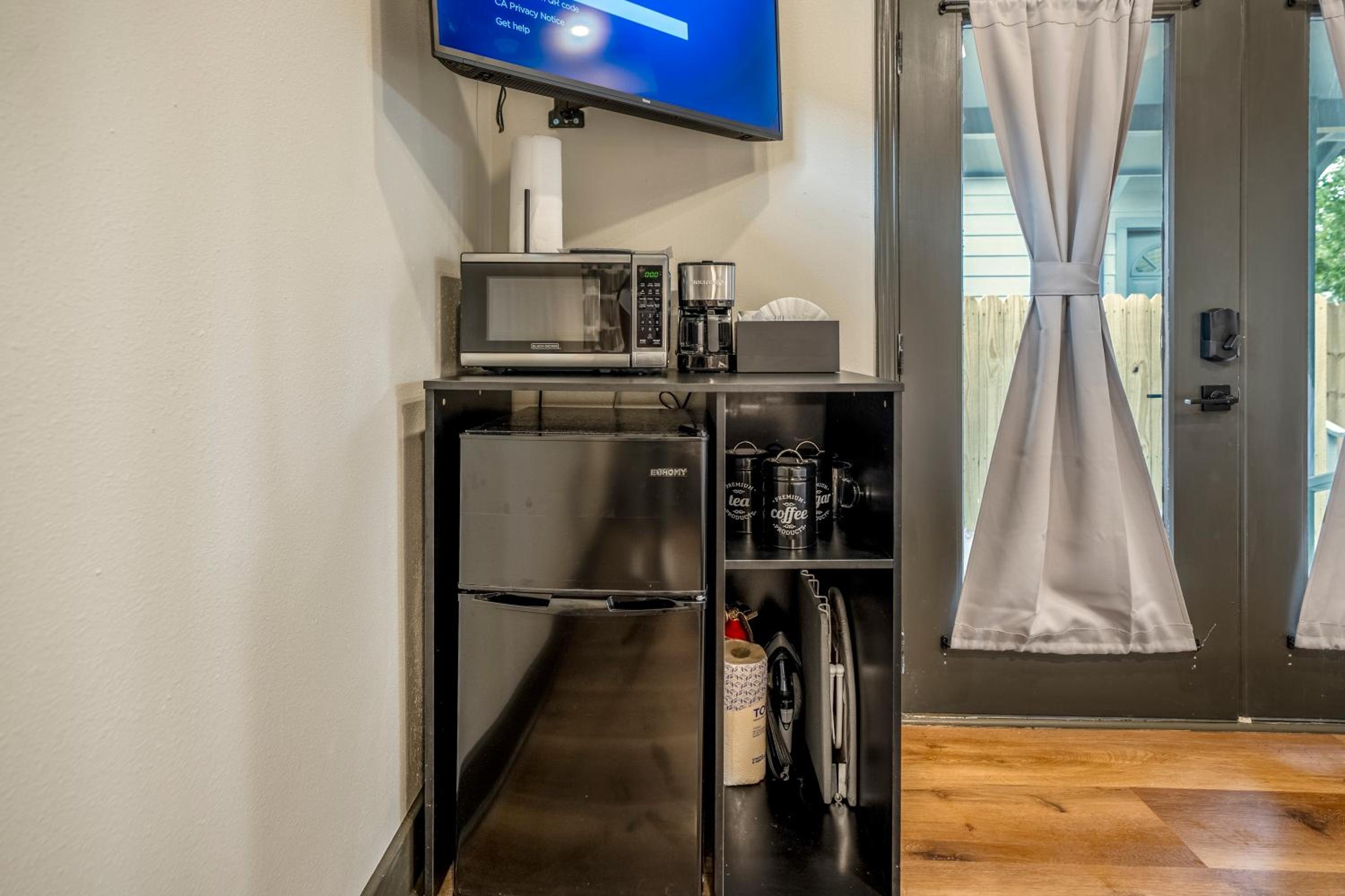 HTX Ultra Hotel Suite #2 view 3
