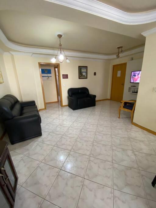 4 QUARTOS, WiFi, PRÓXIMO AO MAR E SHOPPING RUSSI!